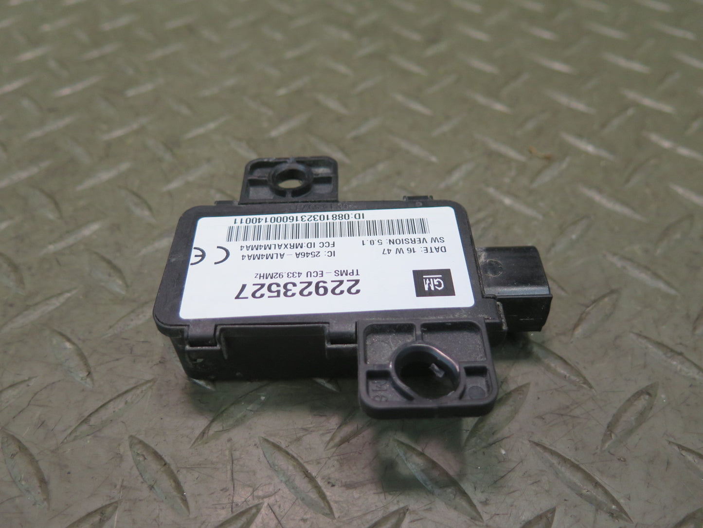 14-19 Chevrolet Corvette C7 TPMS Tire Pressure Monitor Sensor 22923527 OEM