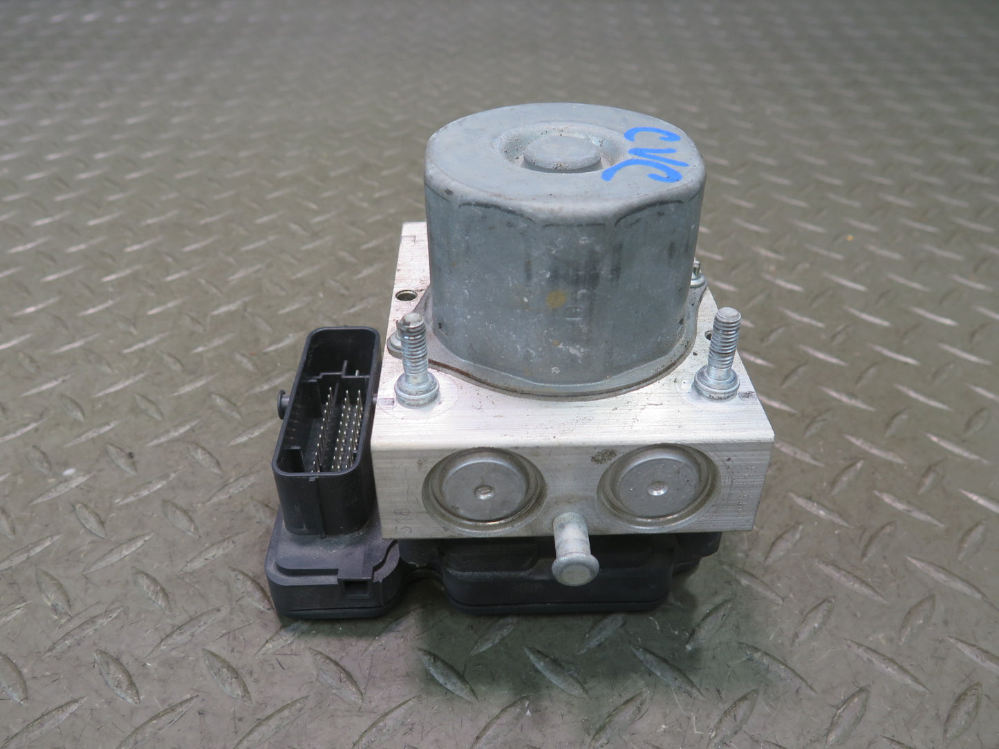 2017 Chevrolet Corvette C7 Anti Lock Brake ABS Pump Module 84116312 OEM