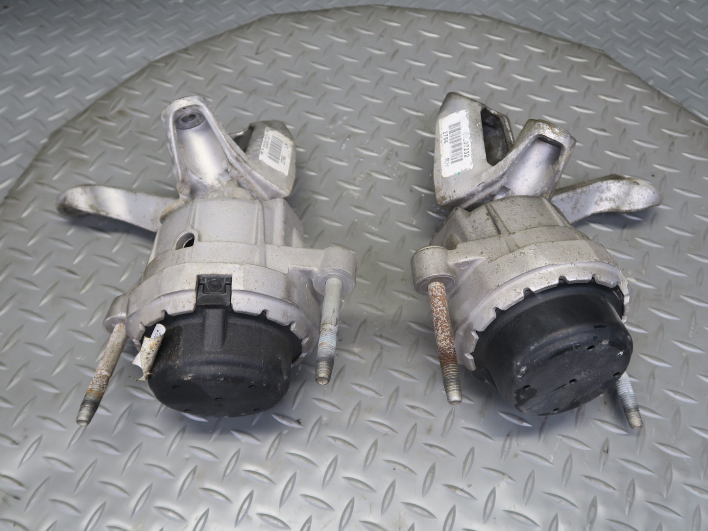 14-19 Chevrolet Corvette C7 6.2L LT1 Engine Motor Left & Right Mount Set OEM