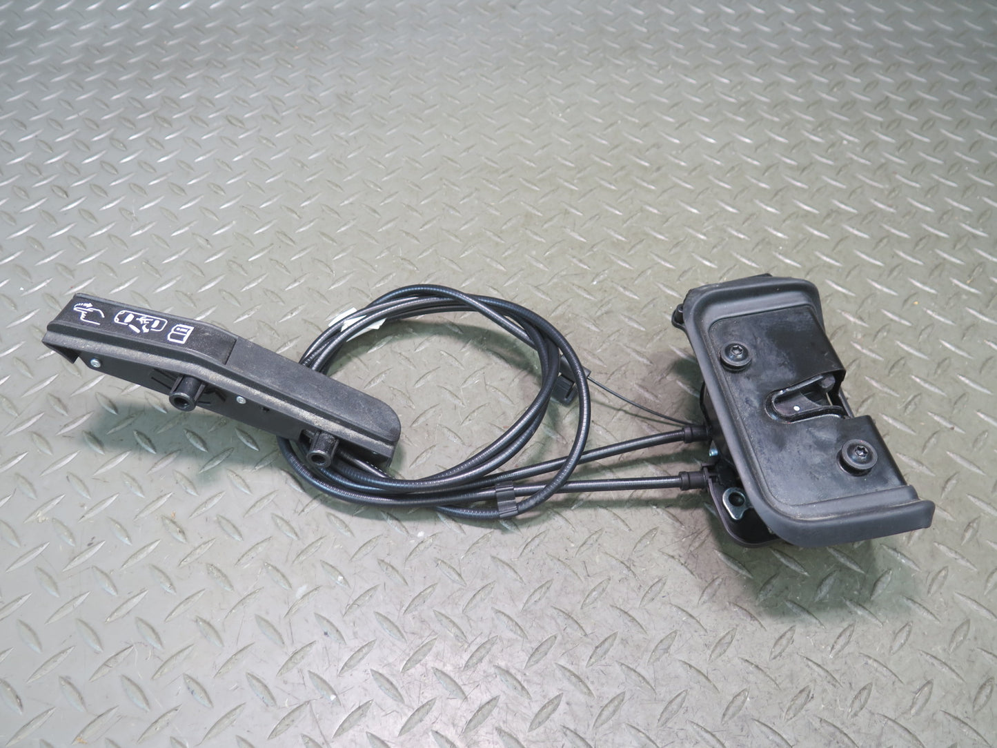 14-19 Chevrolet Corvette C7 Set of 2 Left & Right Door Lock Latch Handle Set OEM