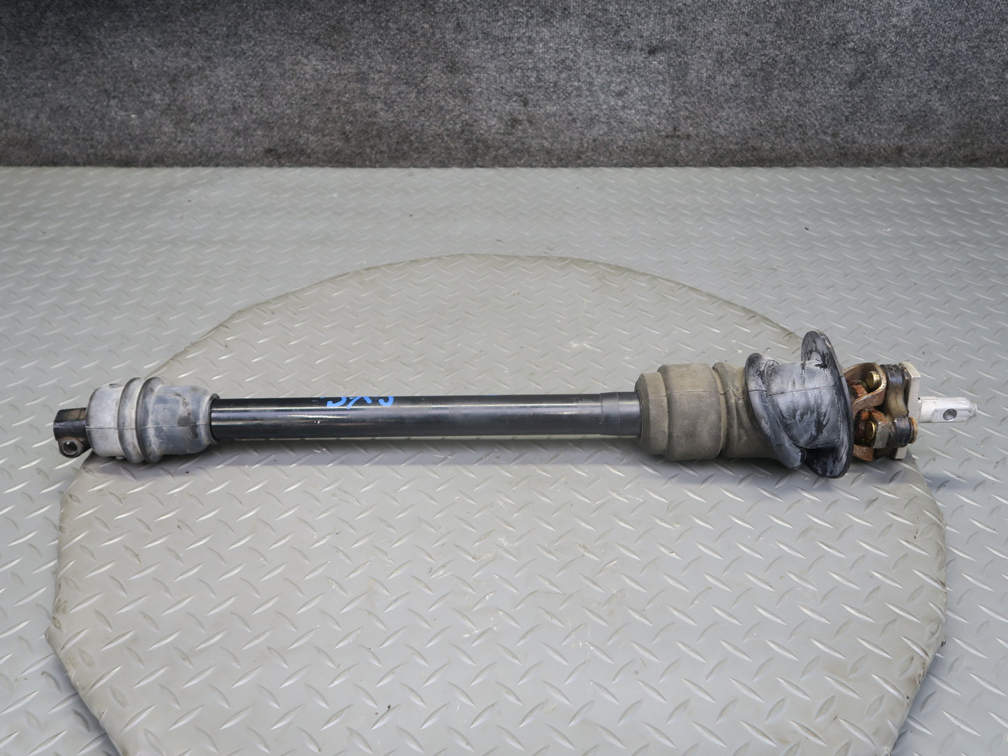 14-19 Chevrolet Corvette C7 Steering Column Linkage U Joint Shaft OEM