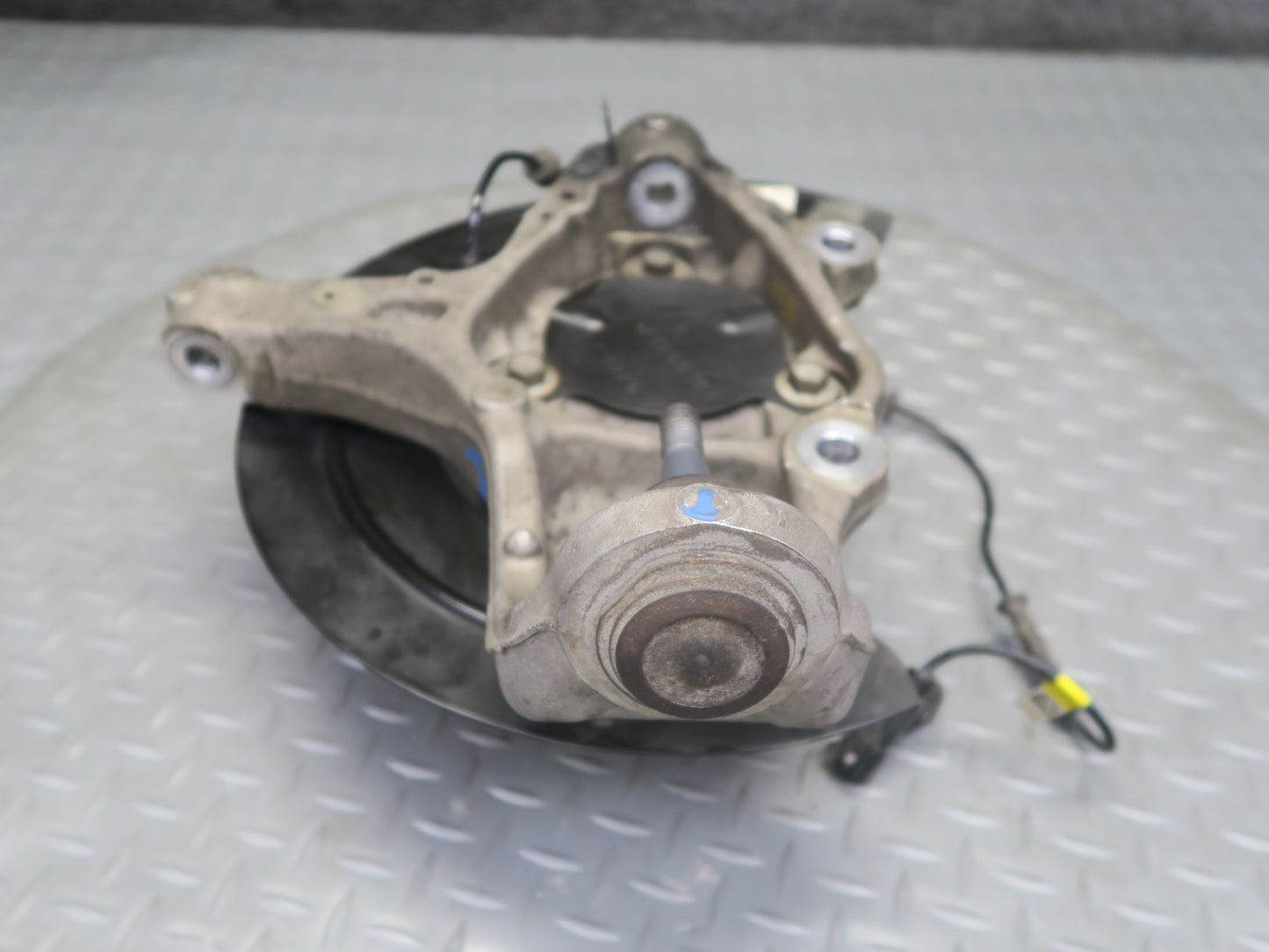 14-19 Chevrolet Corvette C7 Front Left Spindle Knuckle Wheel Hub Bearing OEM