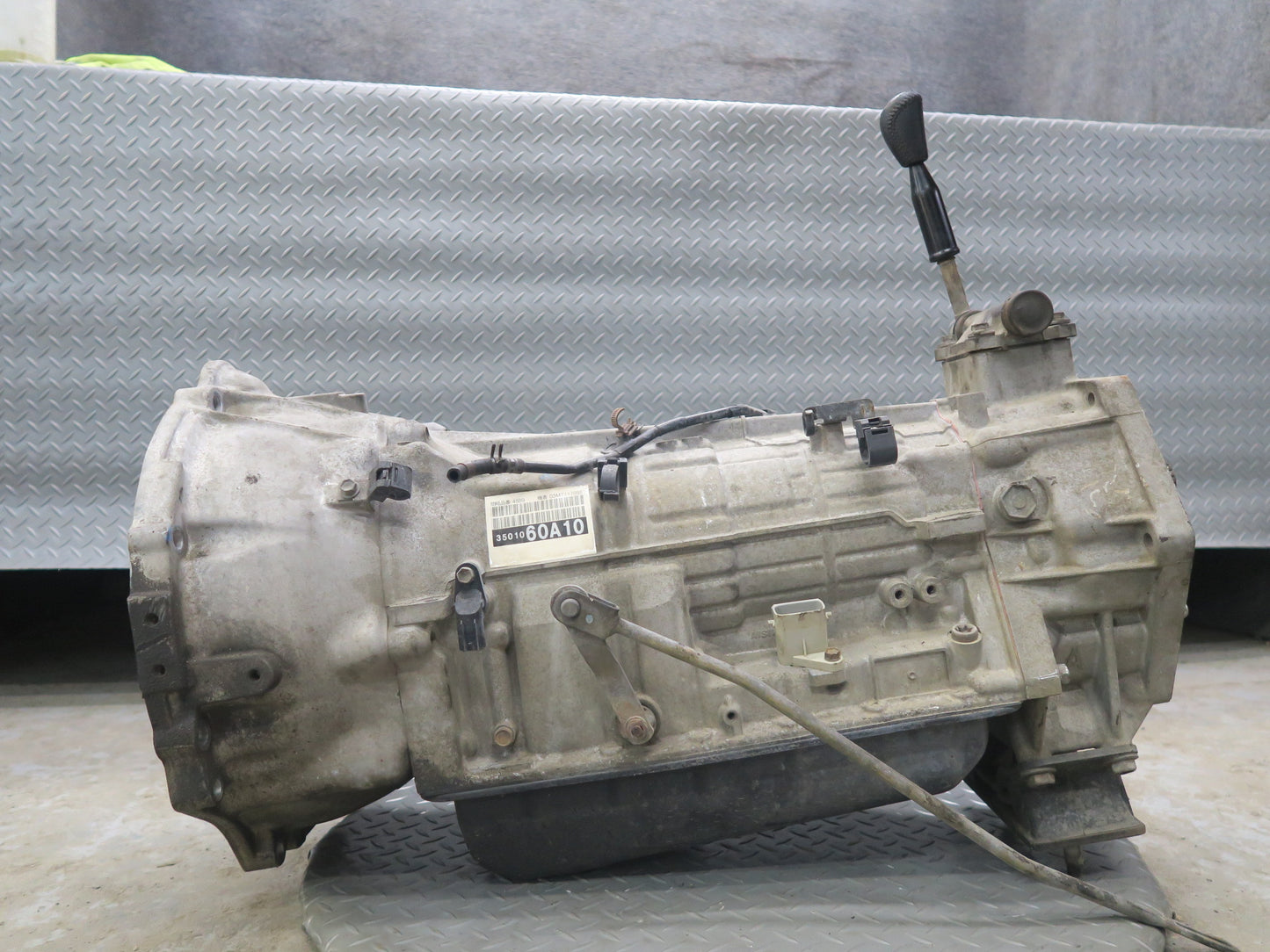 2004-2005 Lexus UZJ100L LX470 A750F A/T Automatic Transmission 3501060A10
