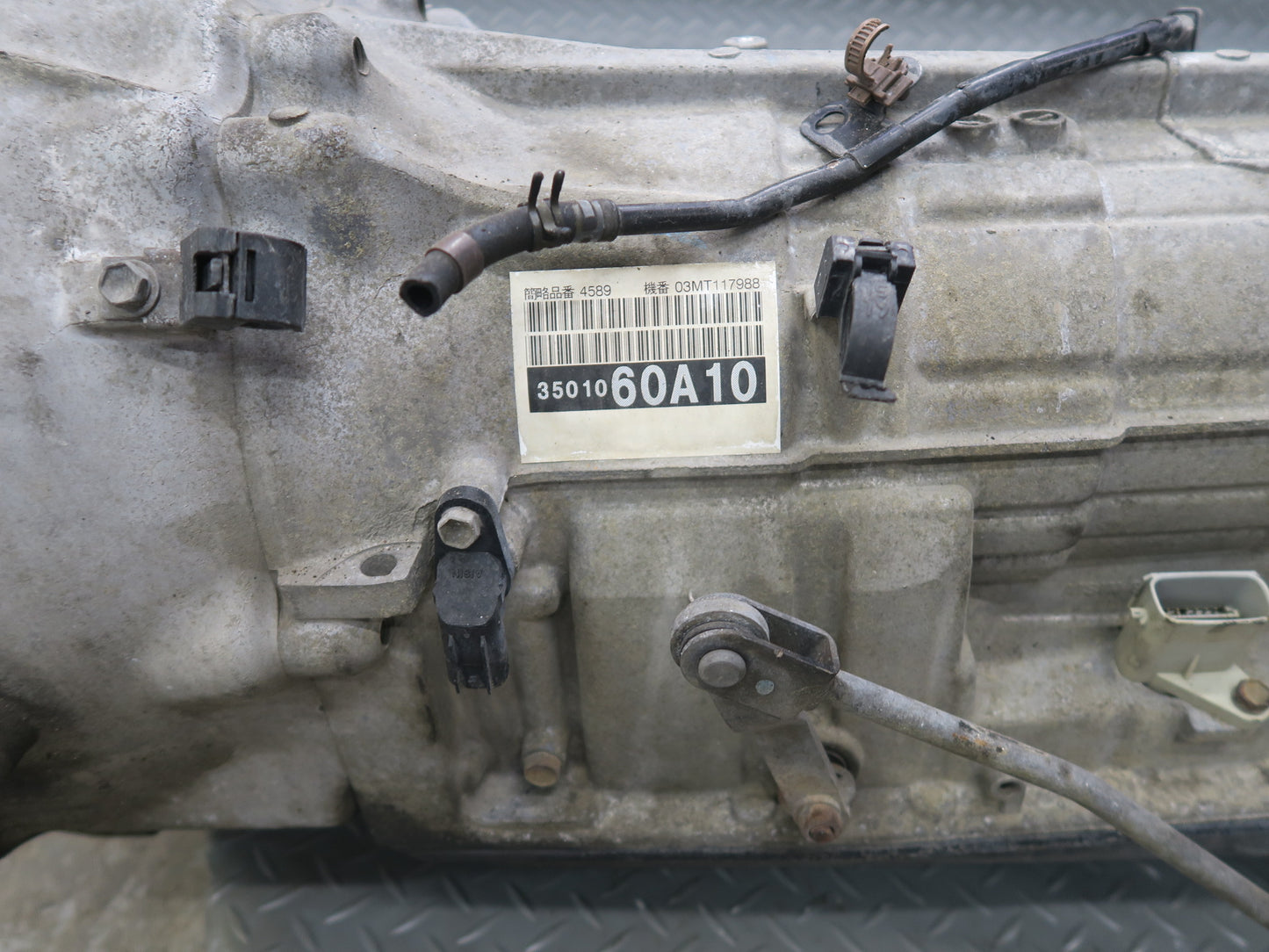 2004-2005 Lexus UZJ100L LX470 A750F A/T Automatic Transmission 3501060A10