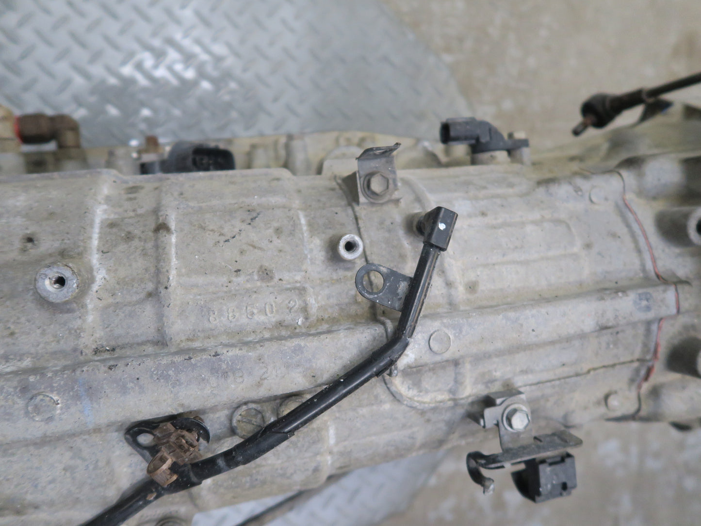 2004-2005 Lexus UZJ100L LX470 A750F A/T Automatic Transmission 3501060A10