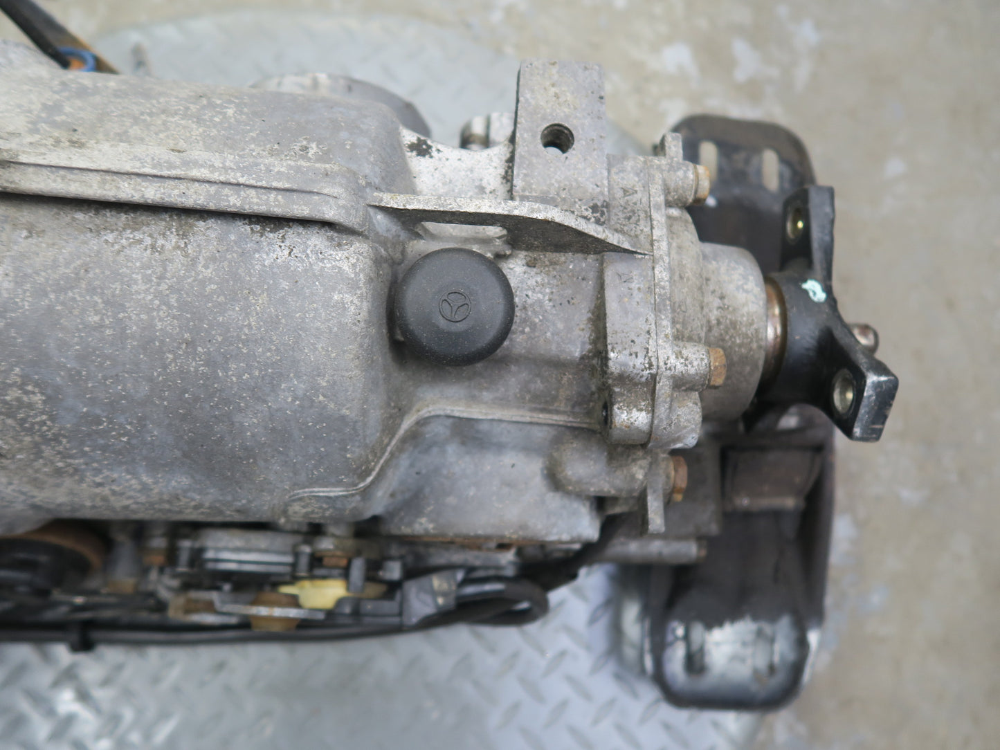 1990 Mercedes W124 300E 722.358 RWD A/T Automatic Transmission 142k Miles OEM