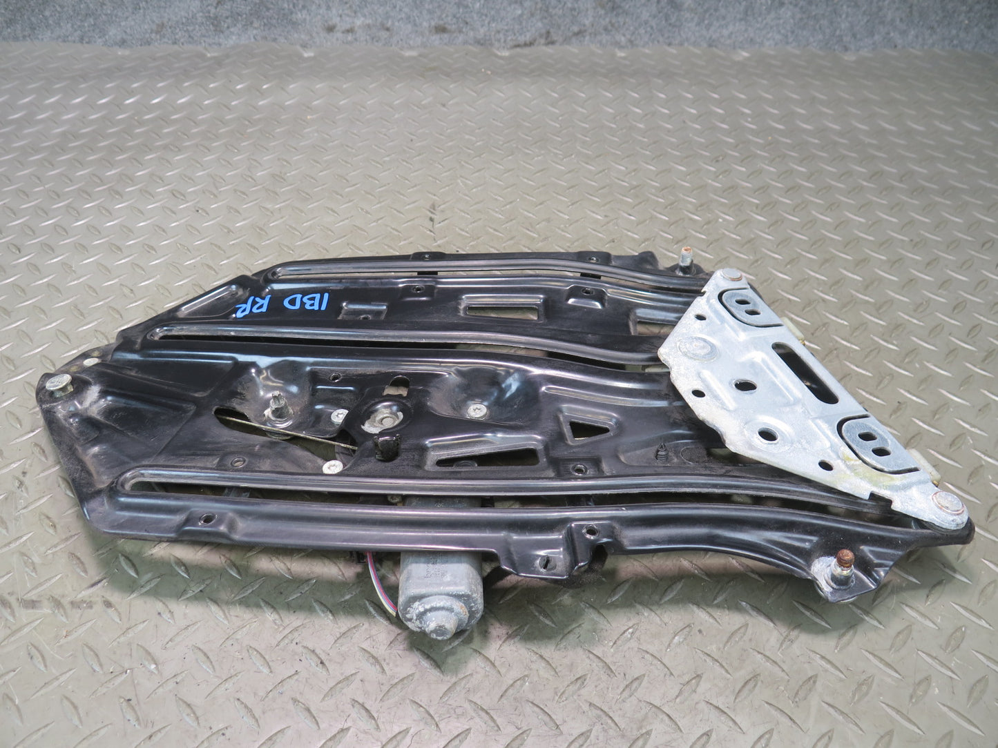 01-06 BMW E46 330ci Convertible Rear Right Quarter Window Regulator w Motor OEM