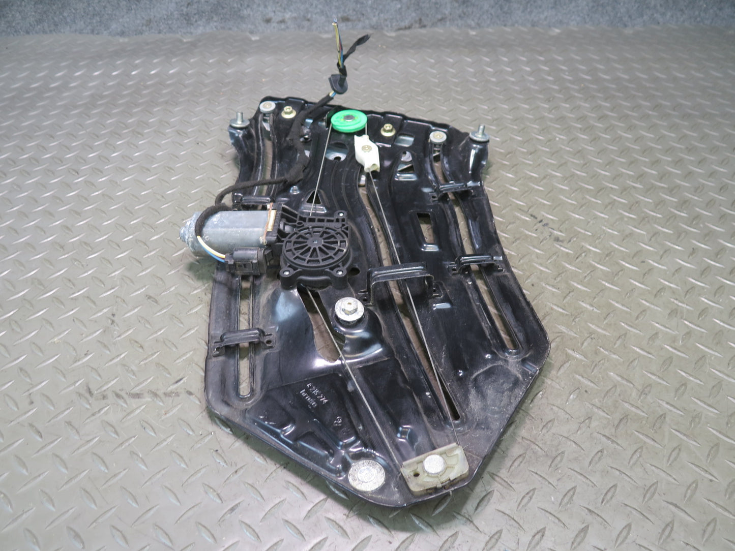 01-06 BMW E46 330ci Convertible Rear Right Quarter Window Regulator w Motor OEM