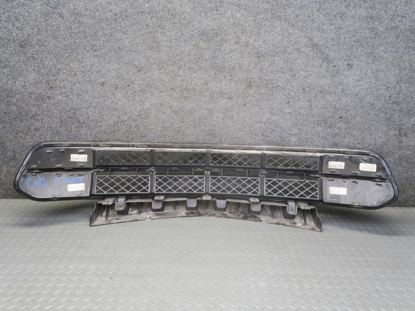 16-19 Chevrolet Corvette C7 Stingray Front Bumper Lower Grille w Absorber OEM