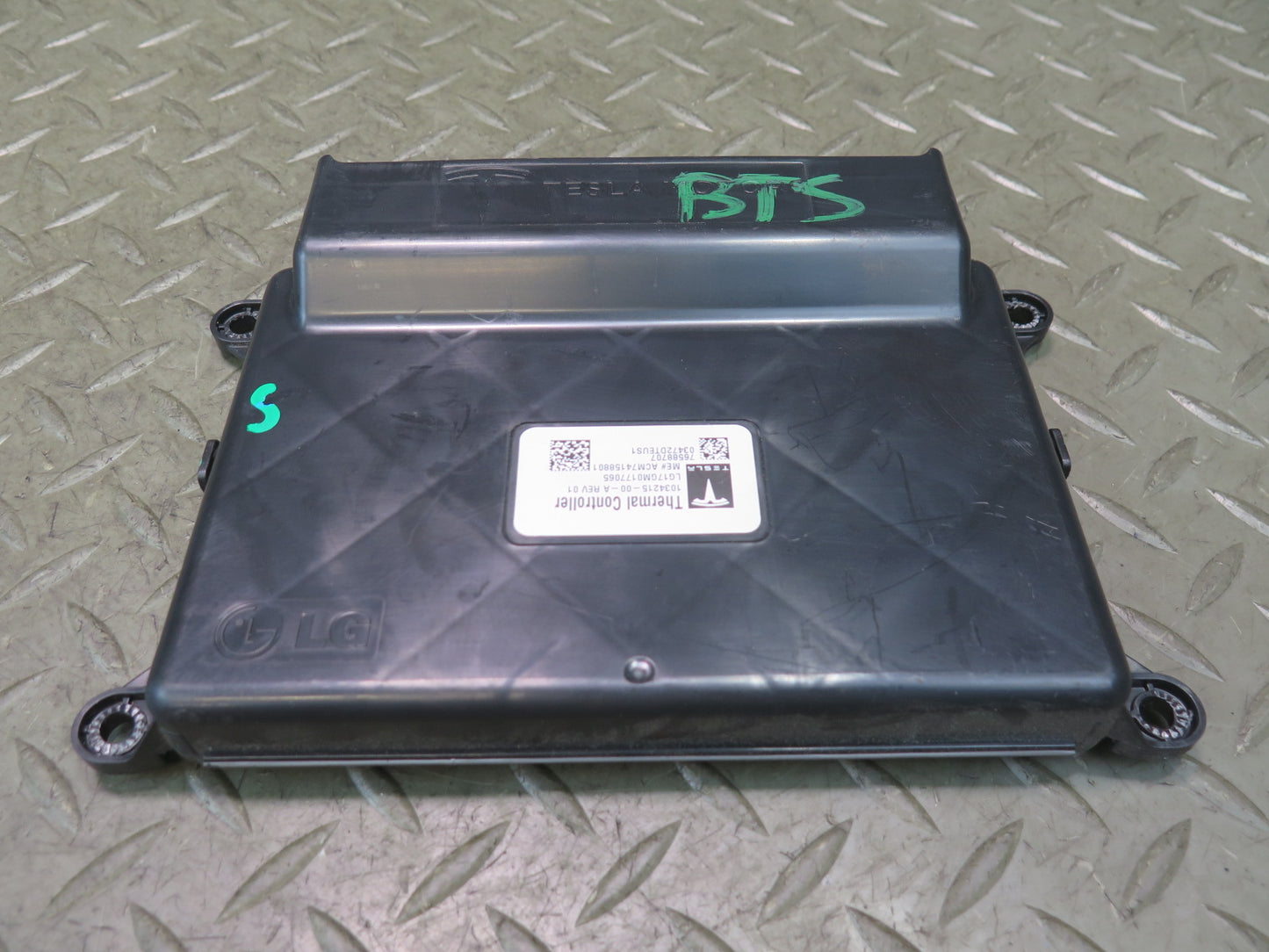 2016-2019 Tesla Model S 75D Thermal Controller Assist Control Module Unit