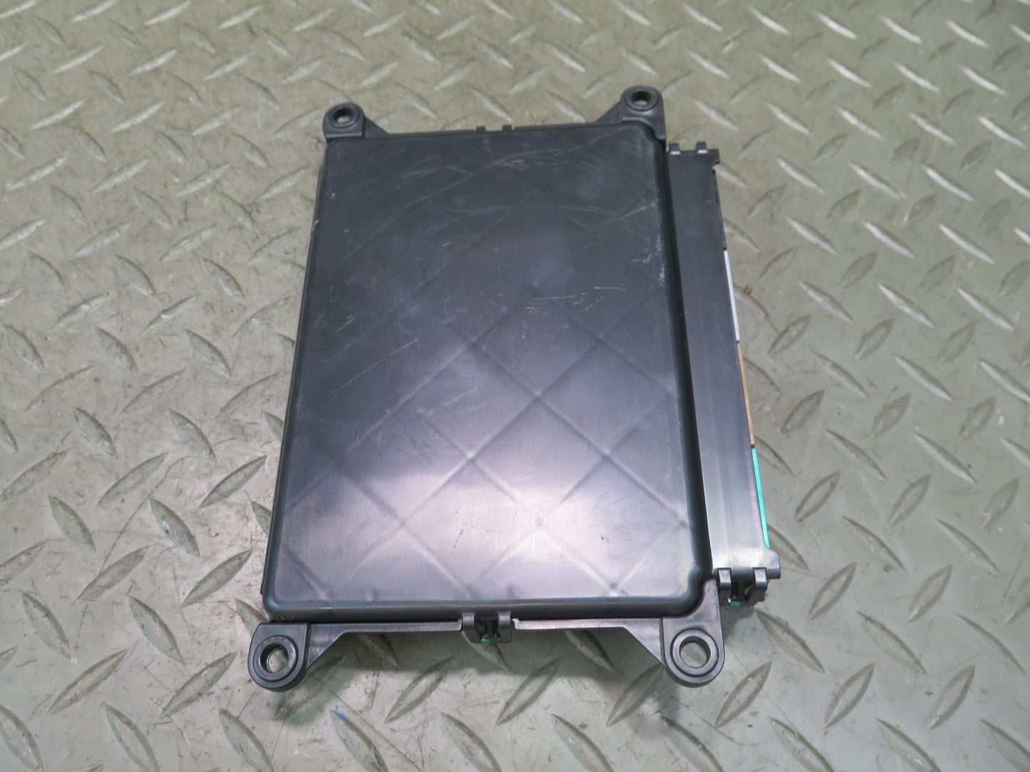 2016-2019 Tesla Model S 75D Thermal Controller Assist Control Module Unit