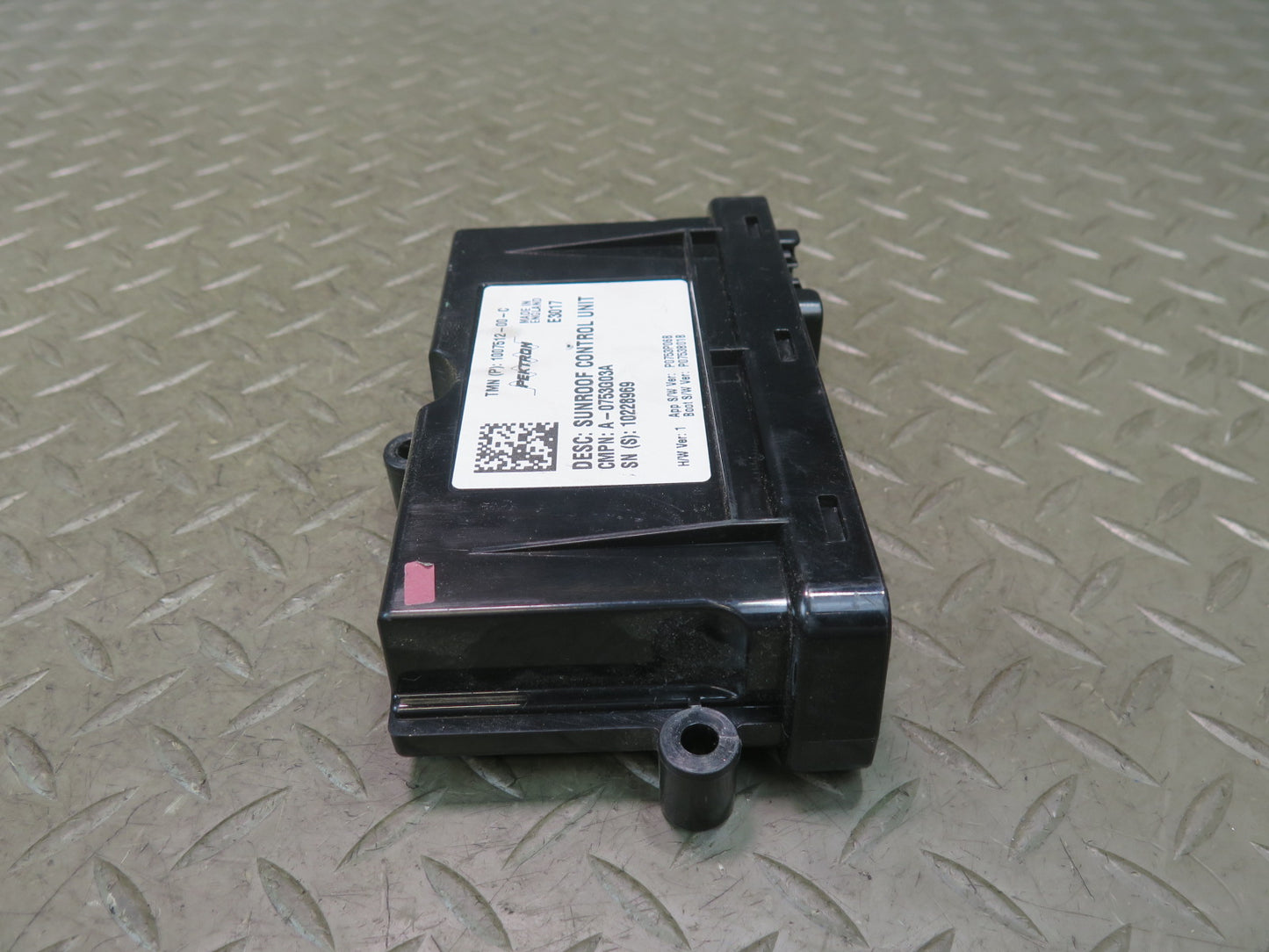 2016-2019 Tesla Model S 75D Sunroof Power Control Module Unit