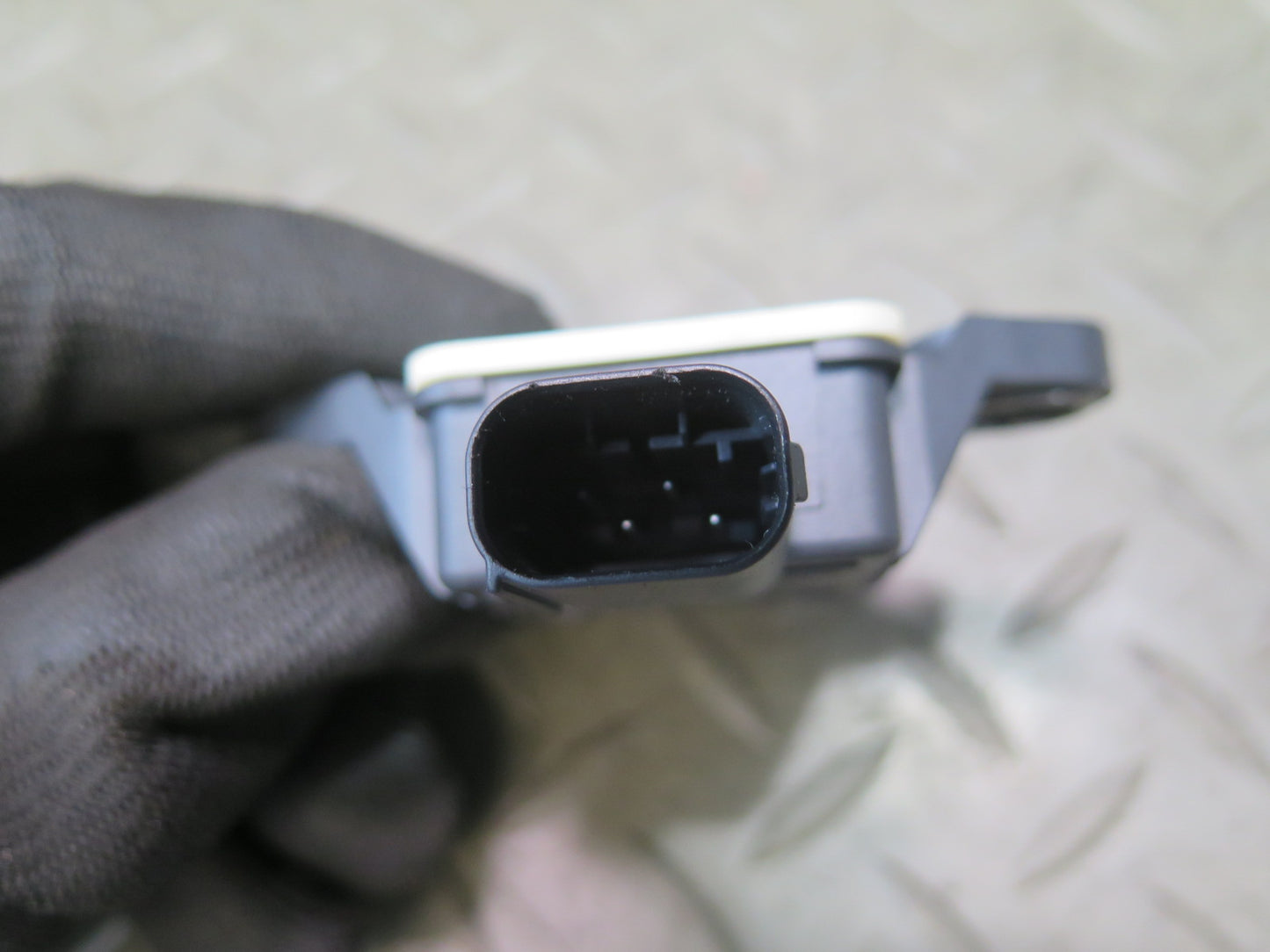 2016-2019 Tesla Model S 75D YAW Rate Stability Control Sensor
