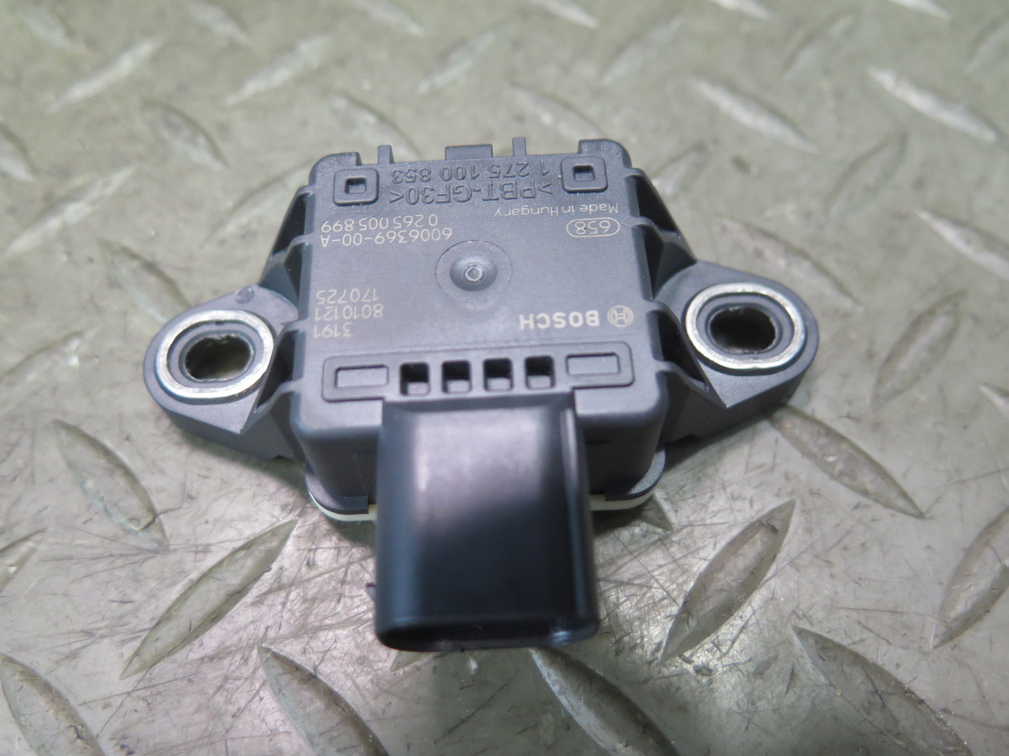 2016-2019 Tesla Model S 75D YAW Rate Stability Control Sensor