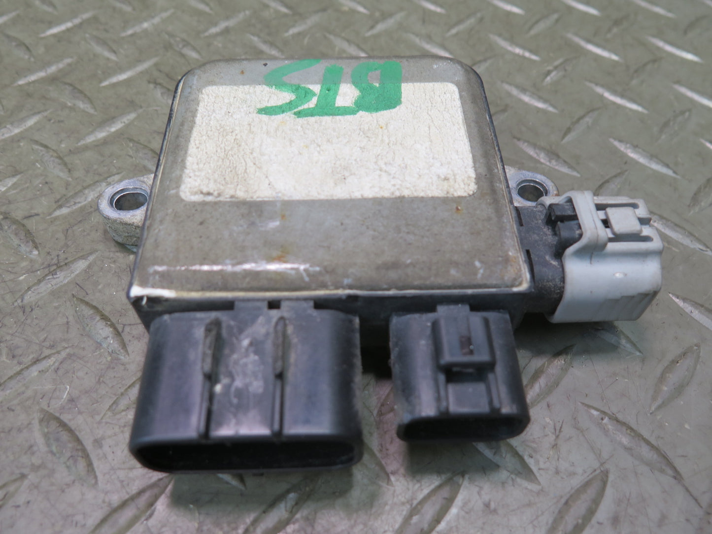 2016-2019 Tesla Model S 75D Left or Right Side Cooling Fan Control Module Unit