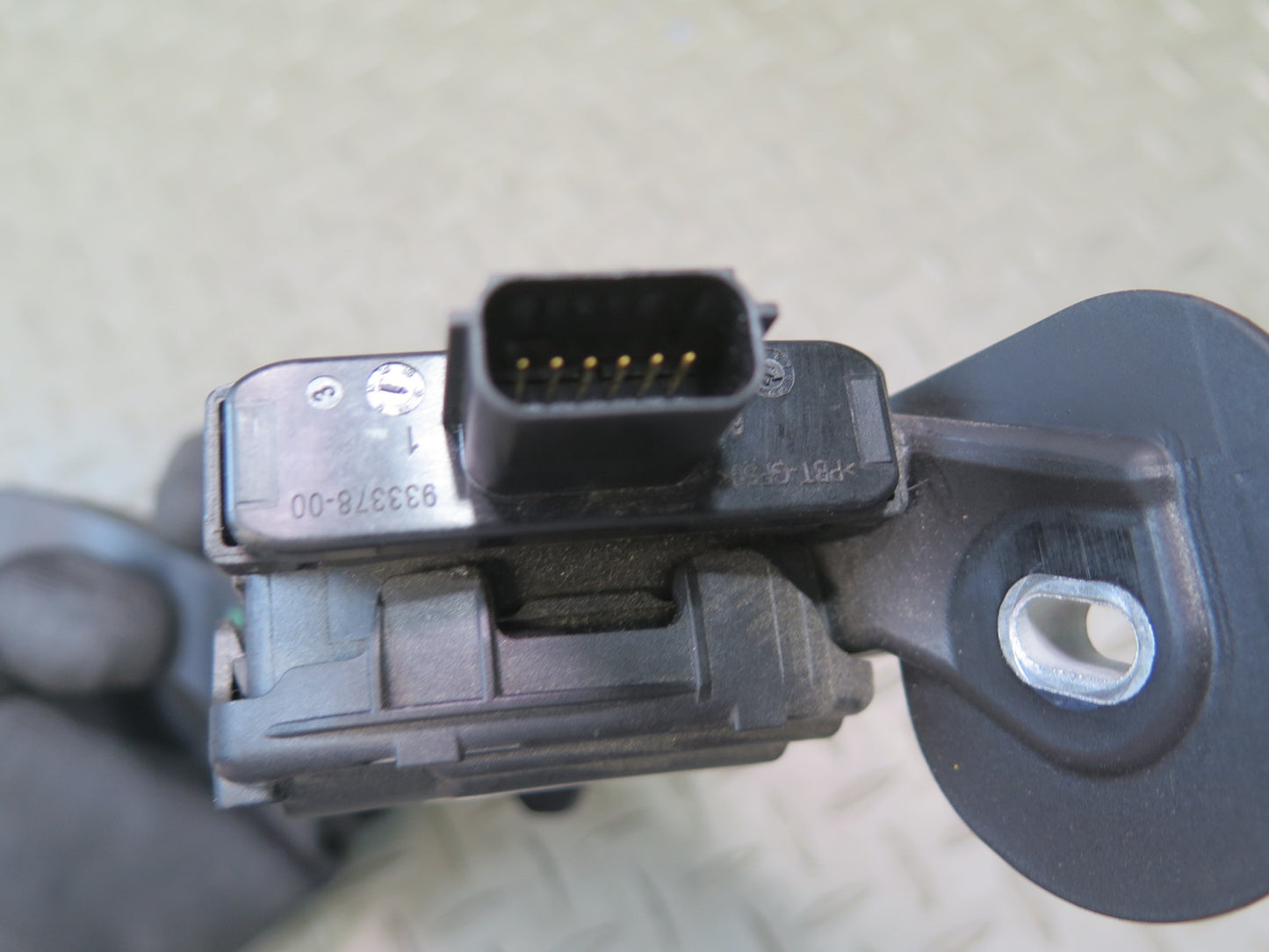 2016-2019 Tesla Model S 75D Accelerator Throttle Gas Pedal Assembly