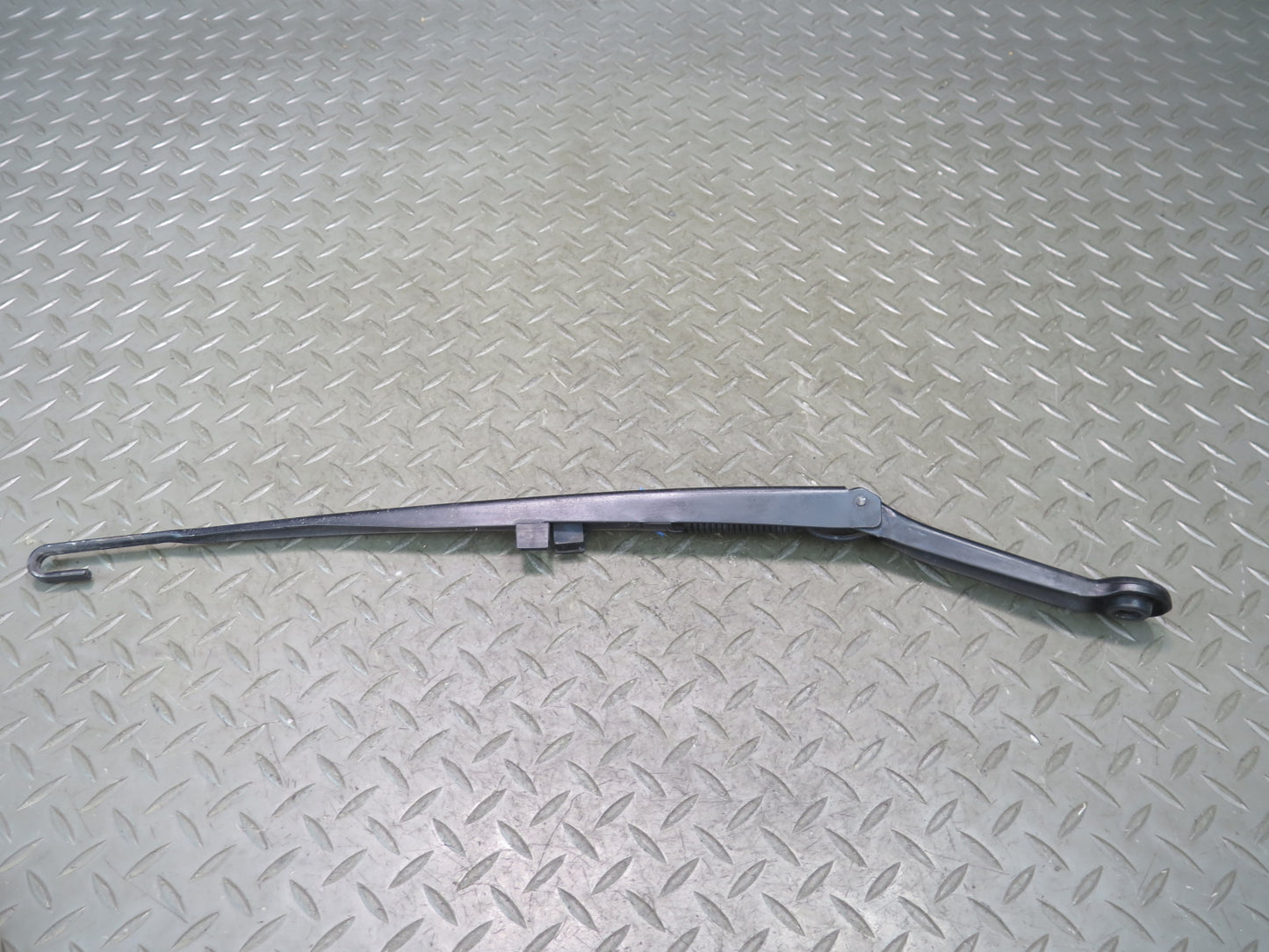 01-06 BMW E46 330ci Coupe Convertible Left & Right Windshield Wiper Arm Set OEM