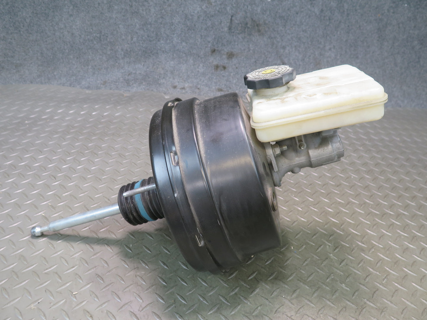 14-19 Chevrolet Corvette C7 Brake Master Cylinder Booster Fluid Reservoir OEM