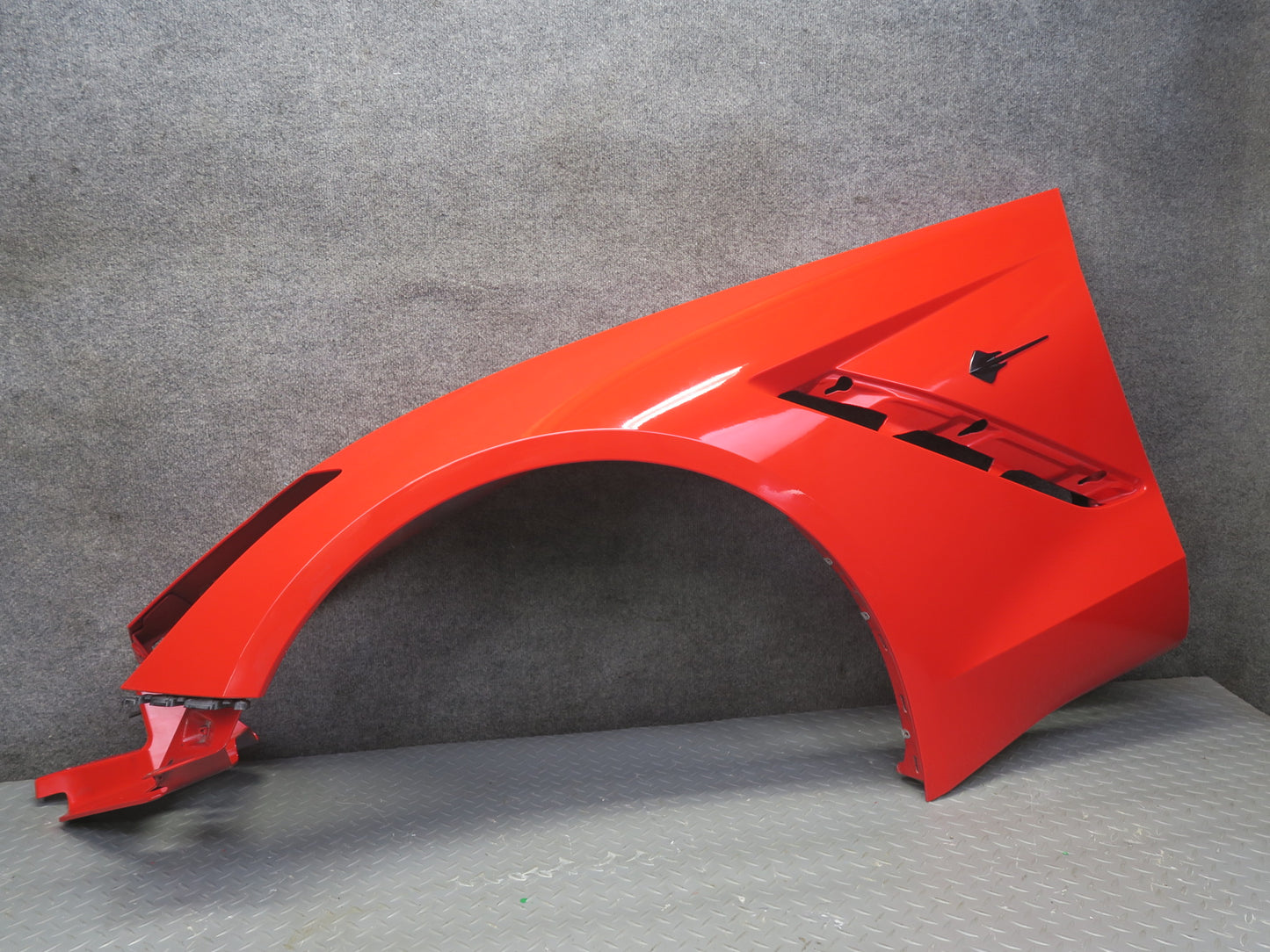 14-19 Chevrolet Corvette C7 Stingray Front Left Fender Shell Panel RED 49K OEM