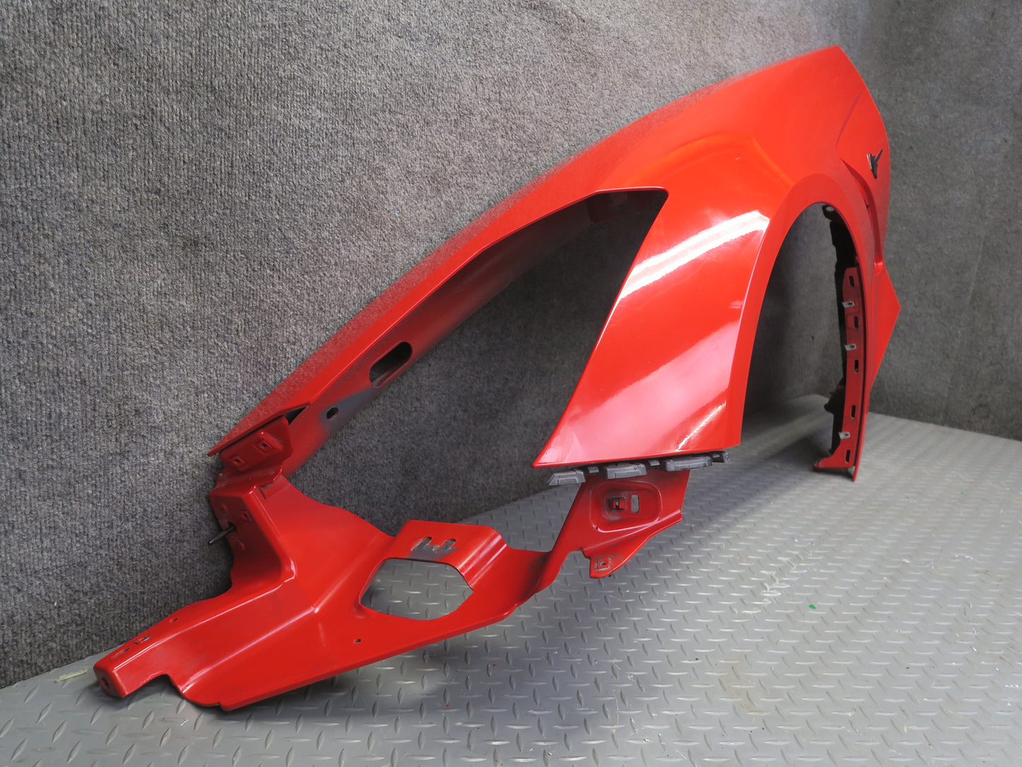 14-19 Chevrolet Corvette C7 Stingray Front Left Fender Shell Panel RED 49K OEM