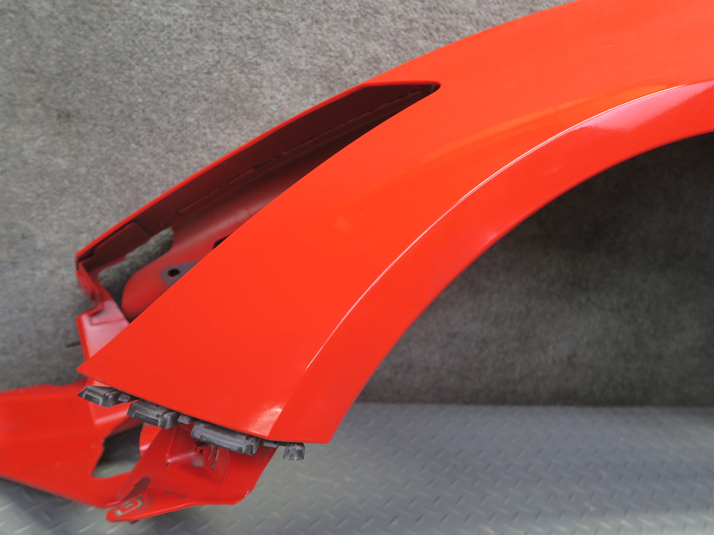 14-19 Chevrolet Corvette C7 Stingray Front Left Fender Shell Panel RED 49K OEM