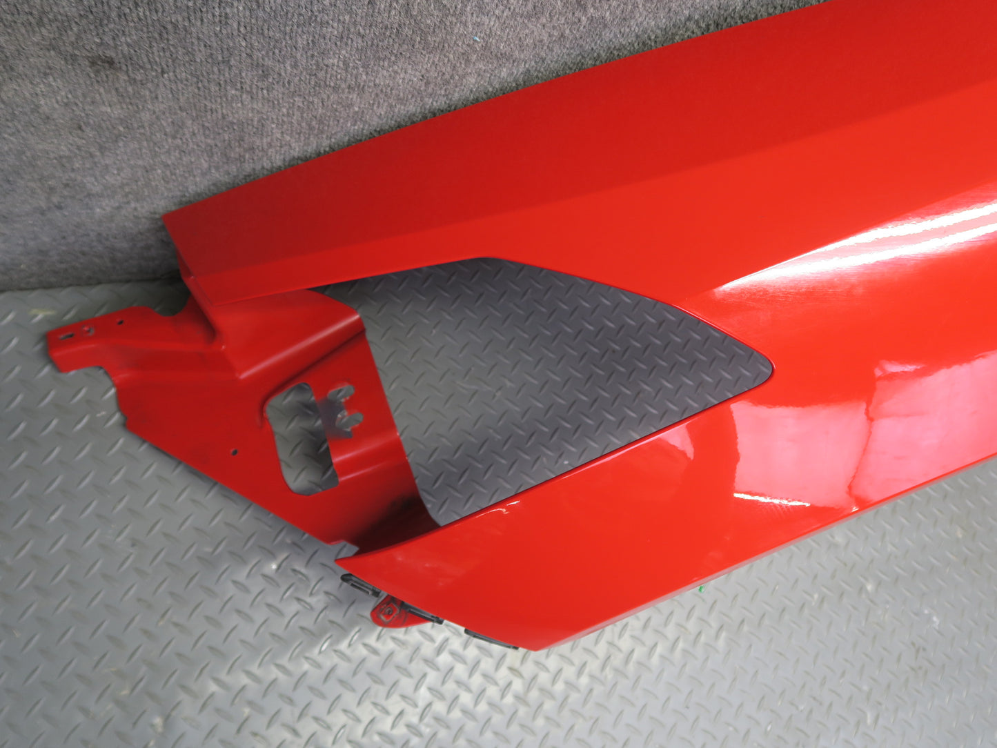 14-19 Chevrolet Corvette C7 Stingray Front Left Fender Shell Panel RED 49K OEM