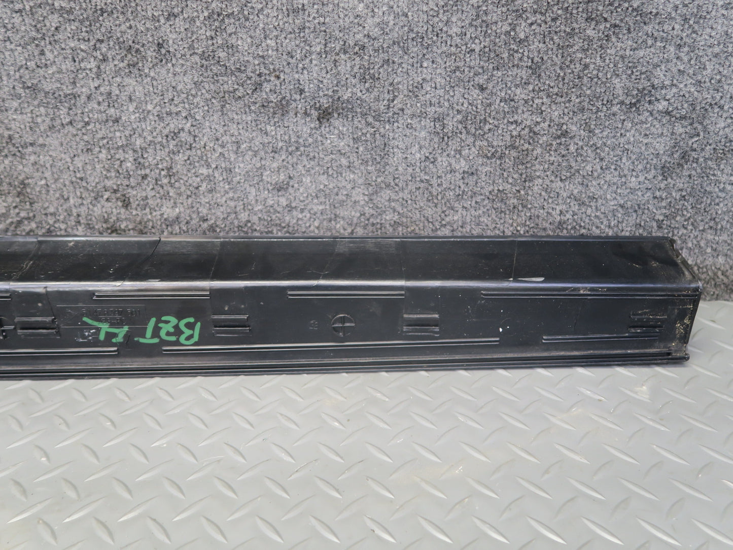 96-02 BMW E36/7 Z3 Roadster Set of 2 Door Scuff Sill Step Trim Plate OEM
