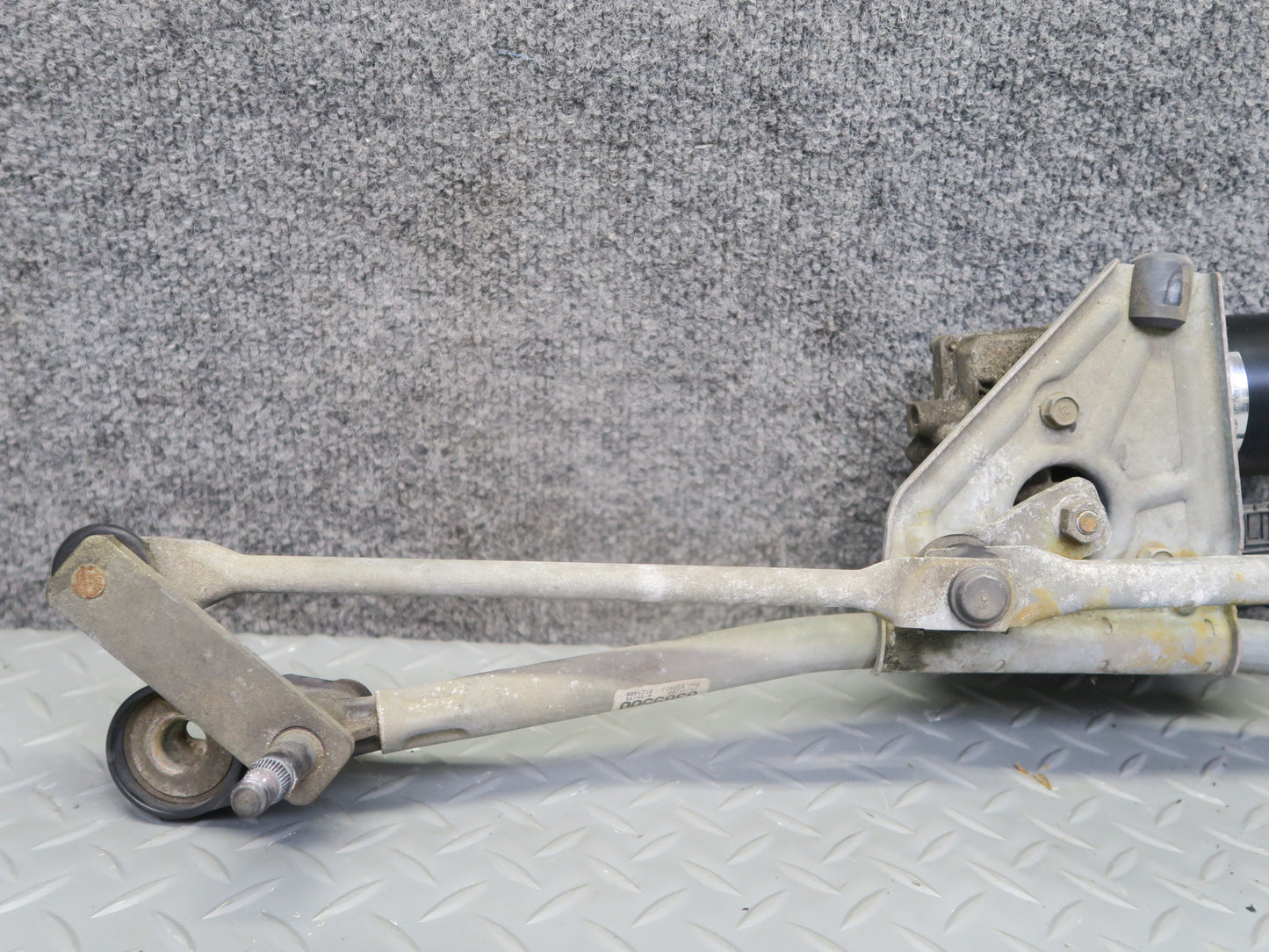 96-02 BMW E36/7 Z3 Windshield Wiper Transmission Linkage w Motor OEM