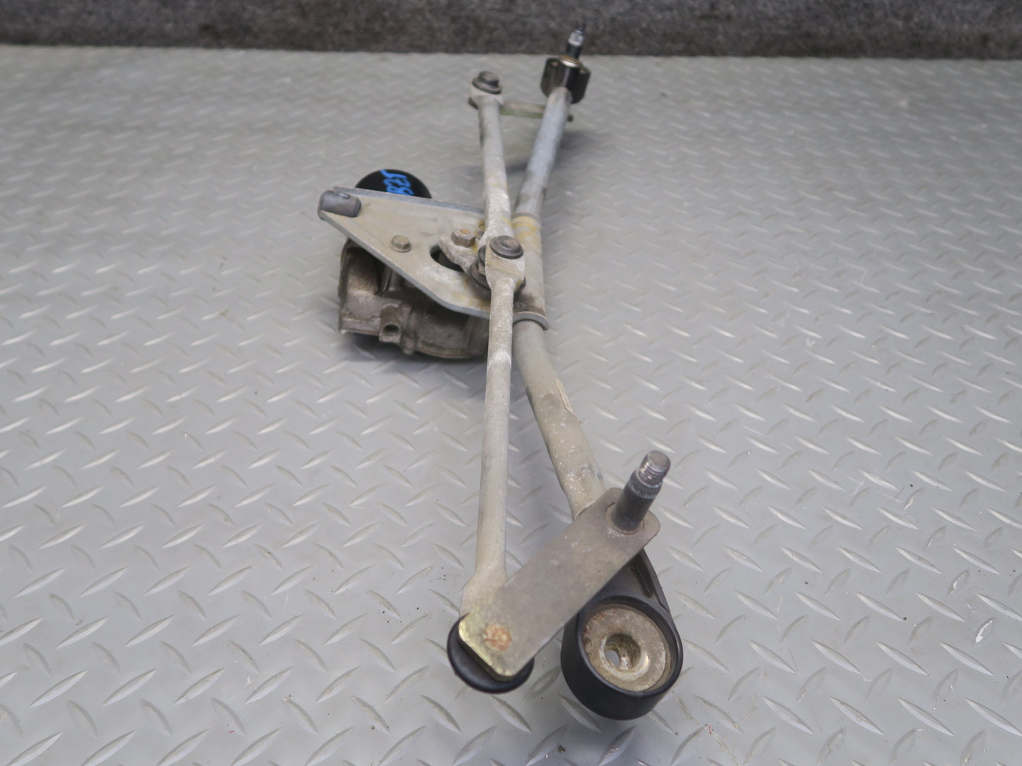 96-02 BMW E36/7 Z3 Windshield Wiper Transmission Linkage w Motor OEM