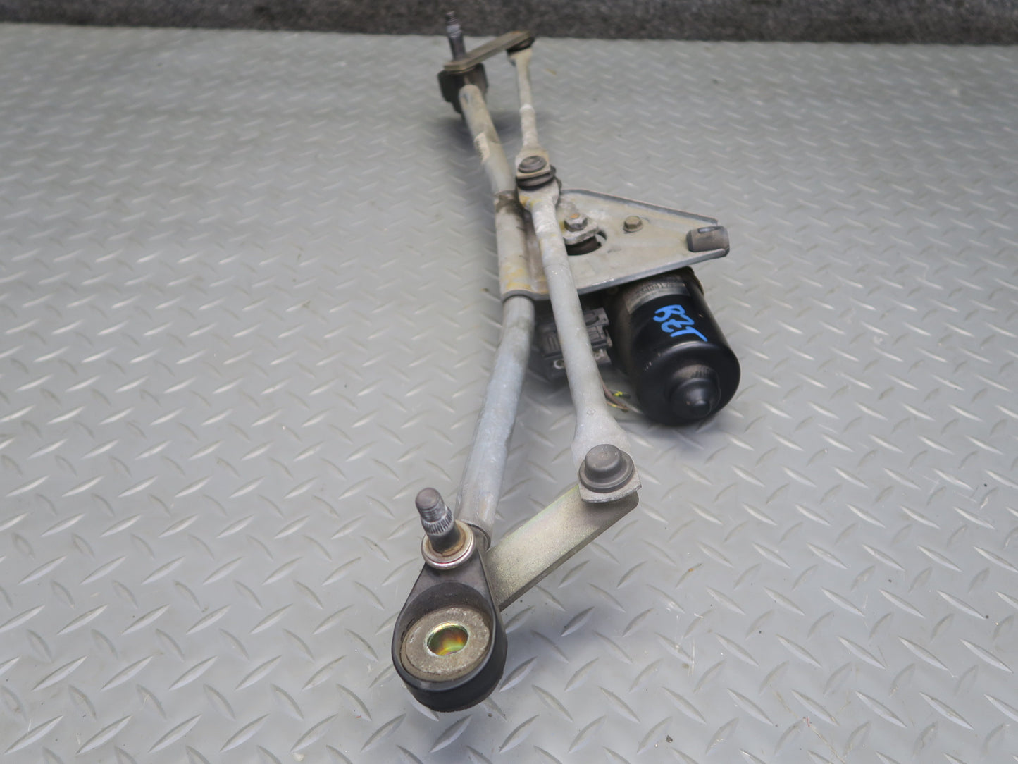 96-02 BMW E36/7 Z3 Windshield Wiper Transmission Linkage w Motor OEM