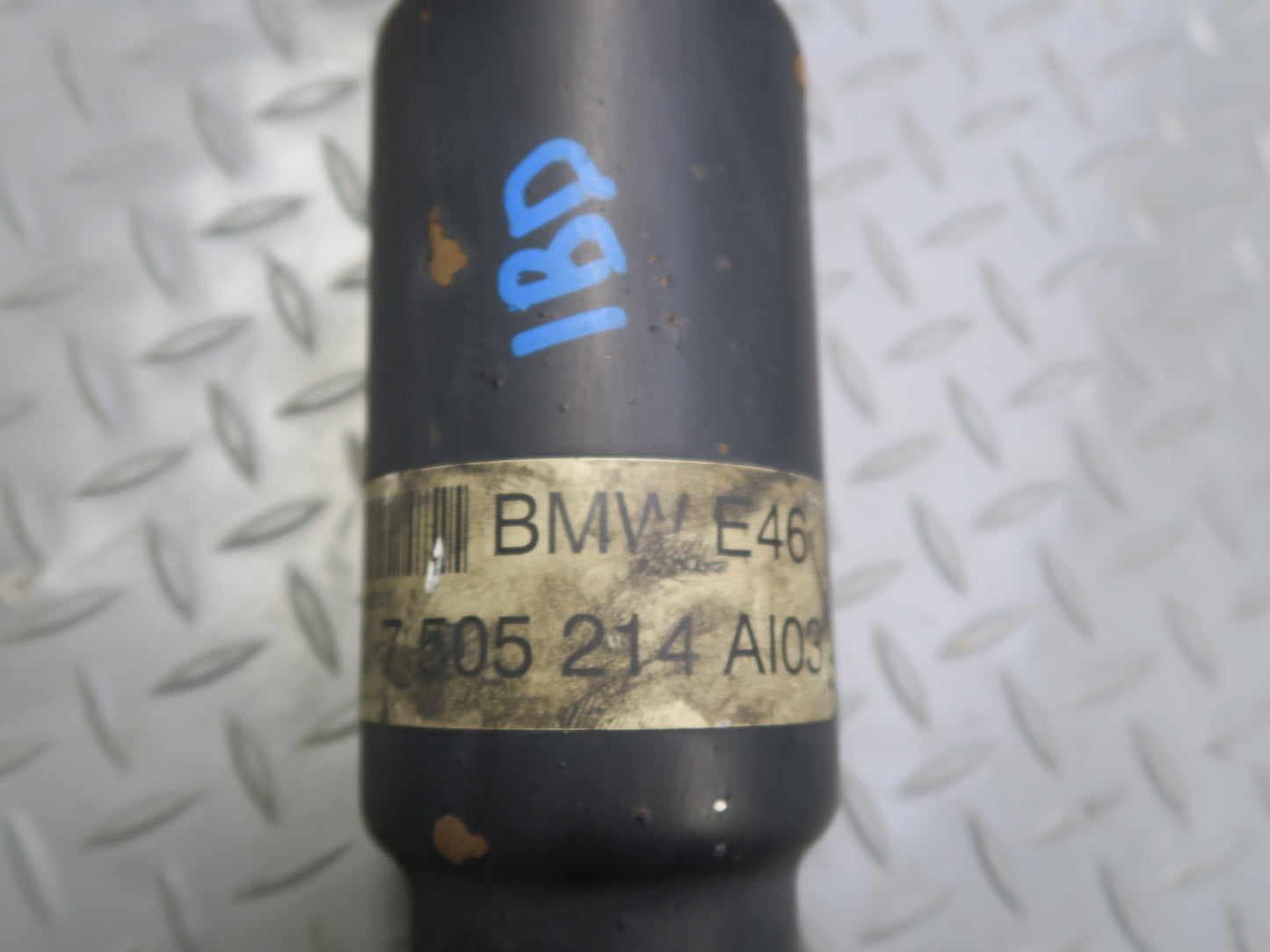 04-06 BMW E46 330i 330ci RWD A/T Rear Driveshaft Drive Shaft 7505214 OEM