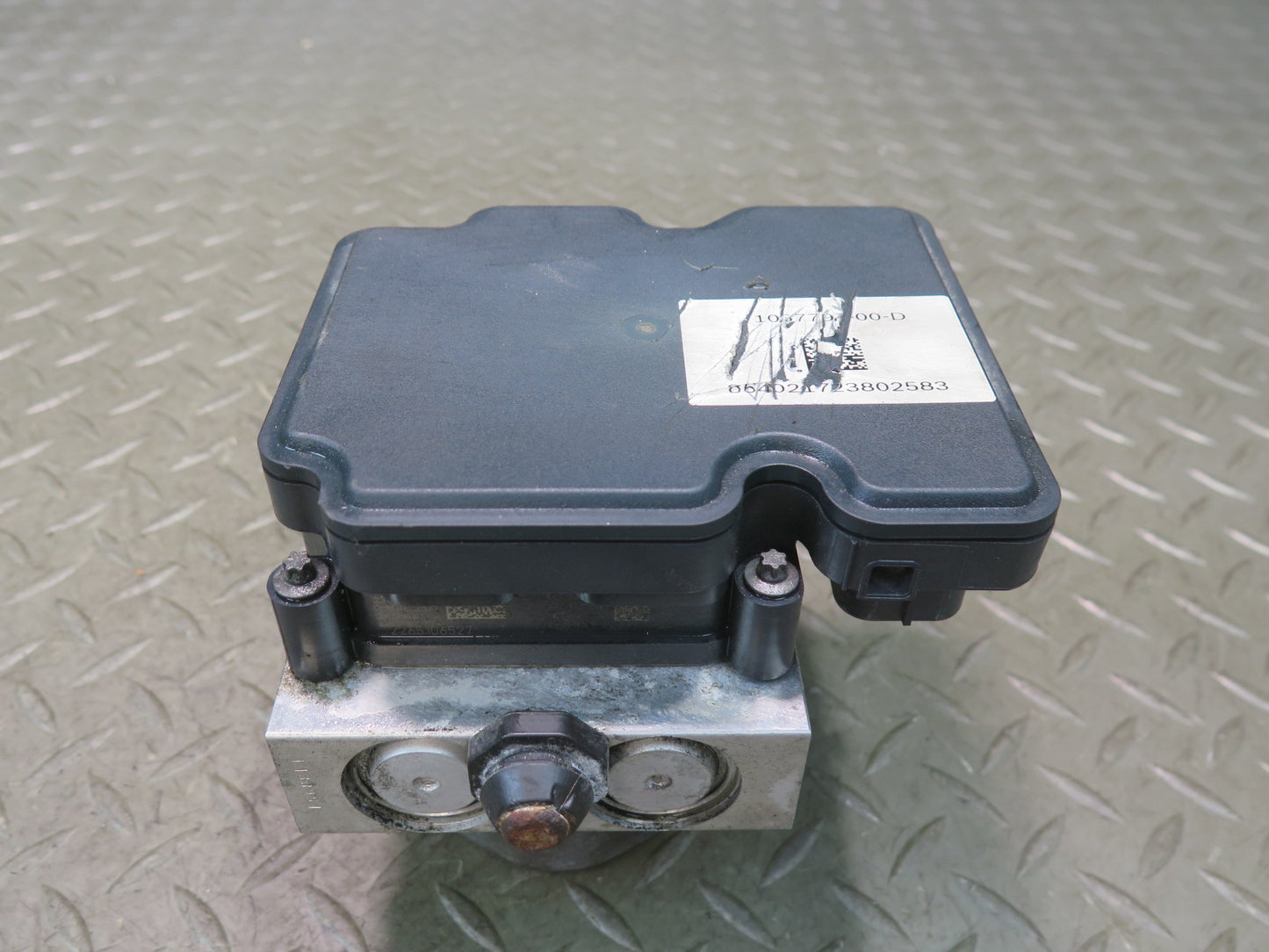 2016-2019 Tesla Model S 75D ABS Anti Lock Brake Pump Module Unit