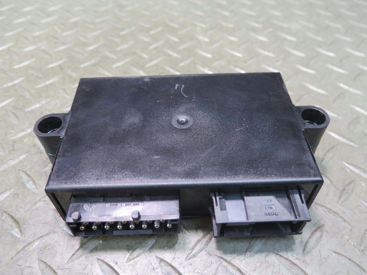 01-06 BMW E46 330ci Front Left or Right Seat Memory Control Module 7019255 OEM