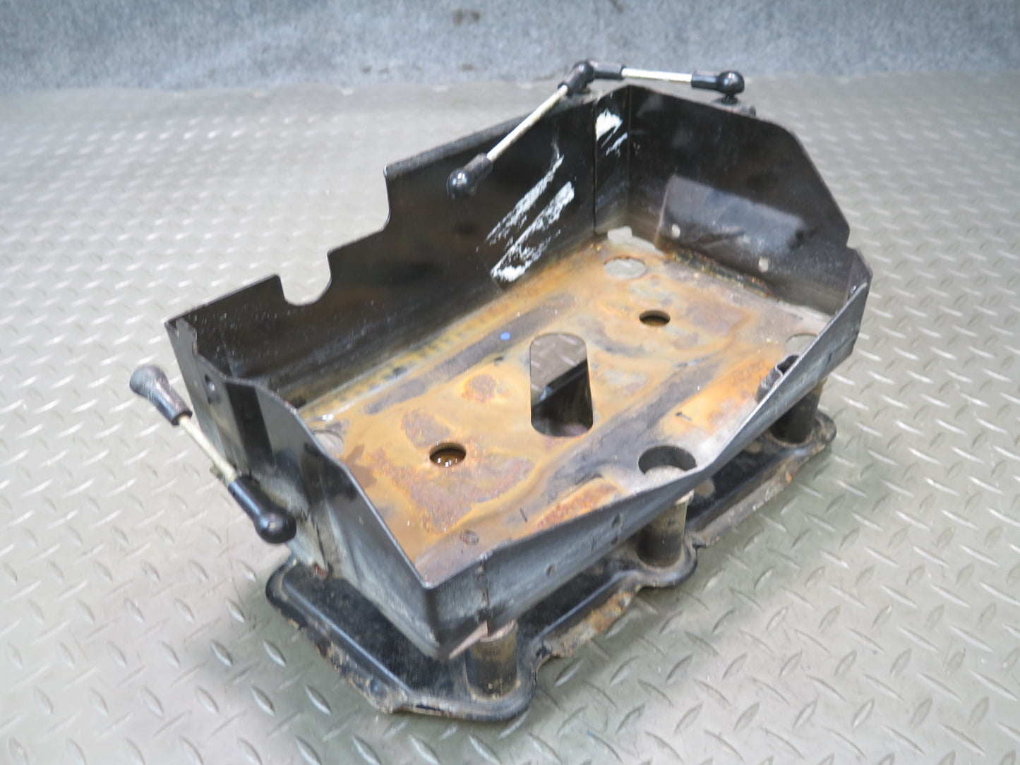 01-06 BMW E46 330ci Convertible Battery Tray Vibration Absorber Bracket Assy OEM