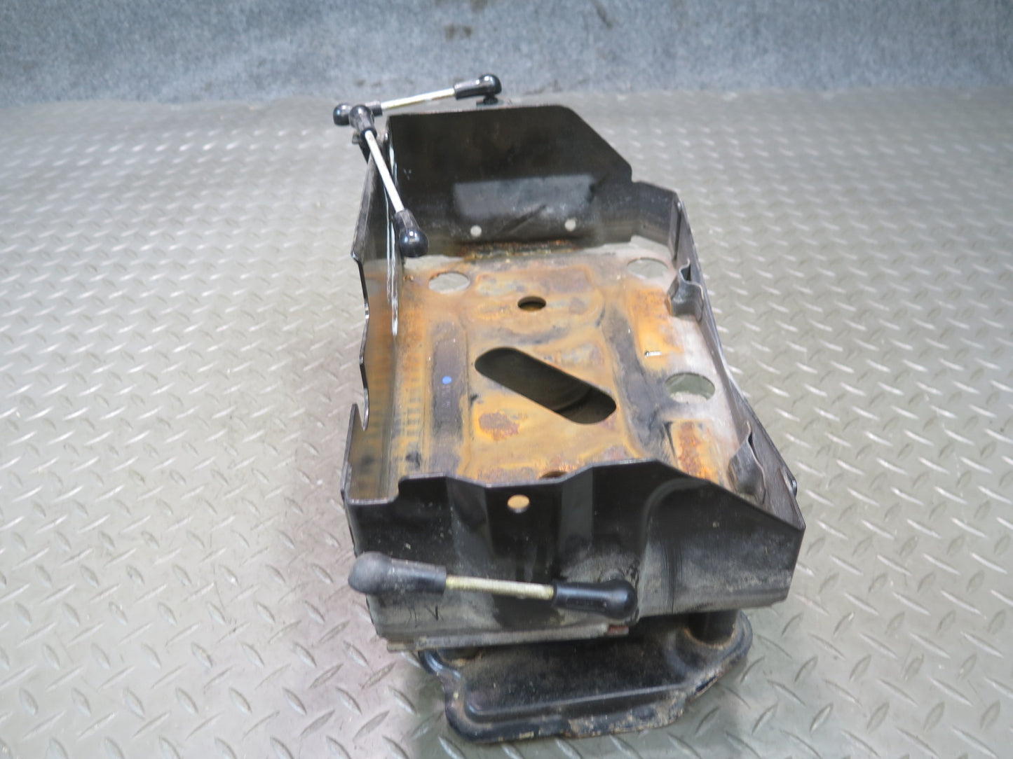 01-06 BMW E46 330ci Convertible Battery Tray Vibration Absorber Bracket Assy OEM