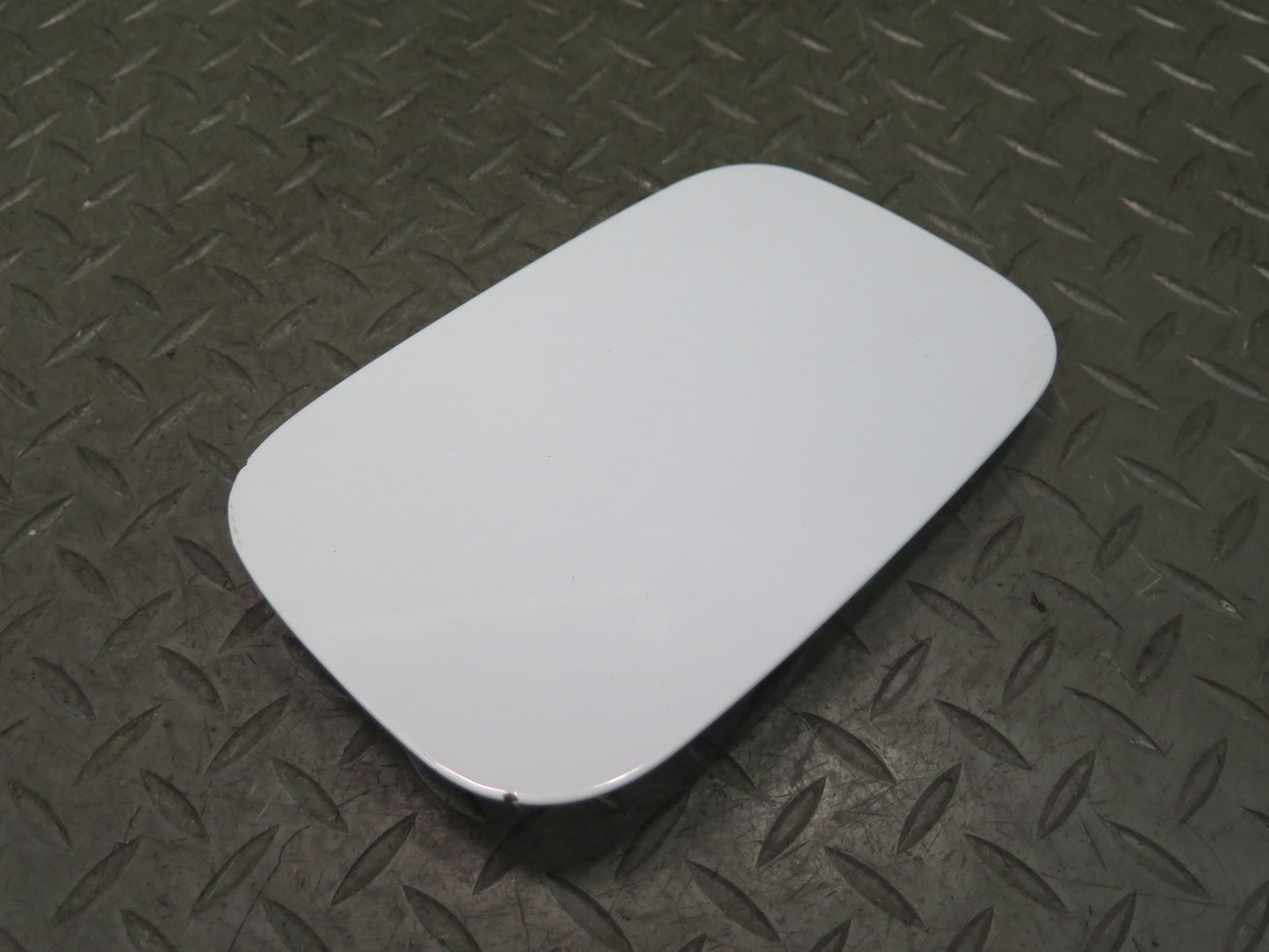 01-06 BMW E46 330ci Convertible Fuel Tank Filler Door Lid Cover White OEM