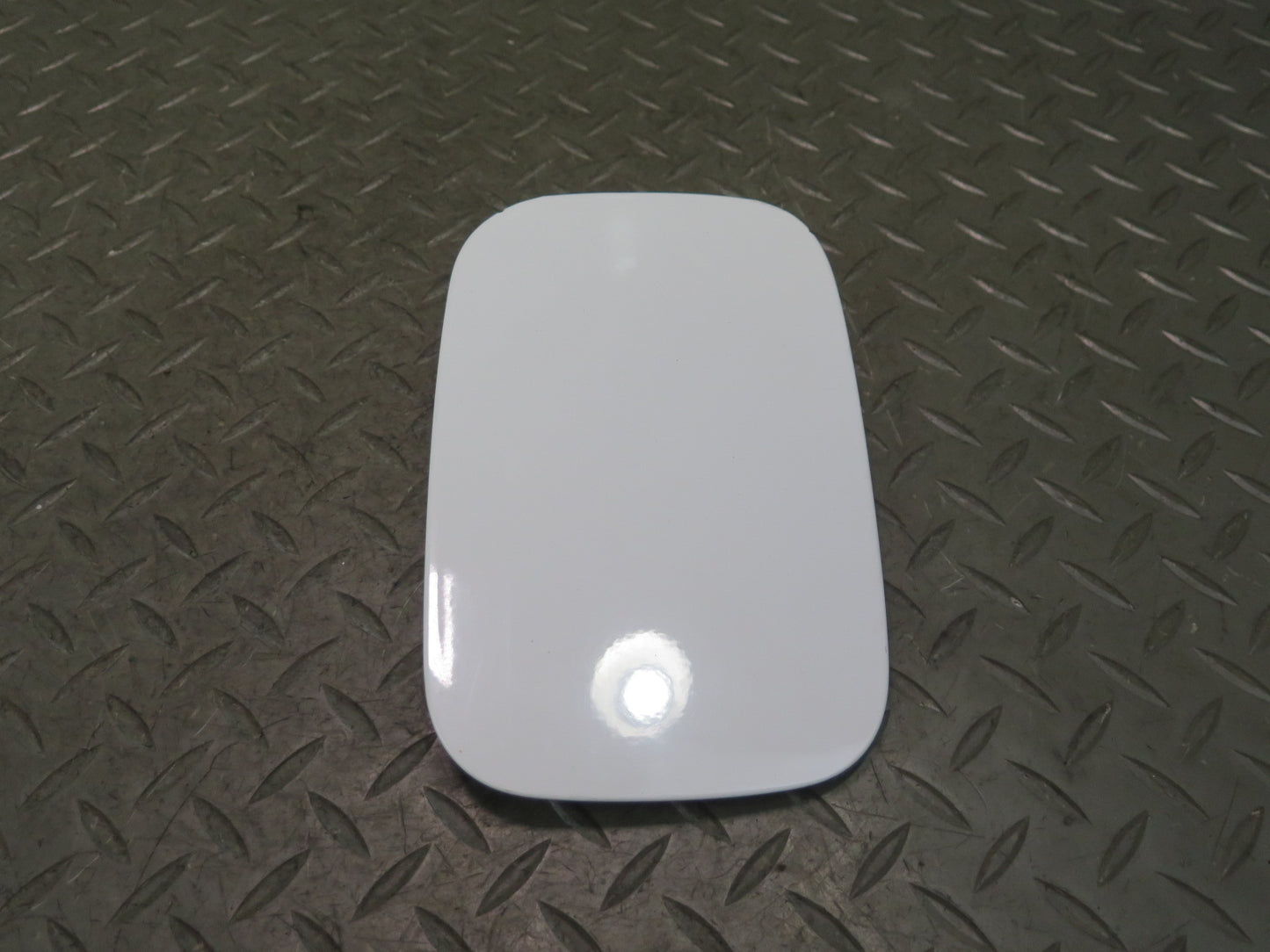 01-06 BMW E46 330ci Convertible Fuel Tank Filler Door Lid Cover White OEM