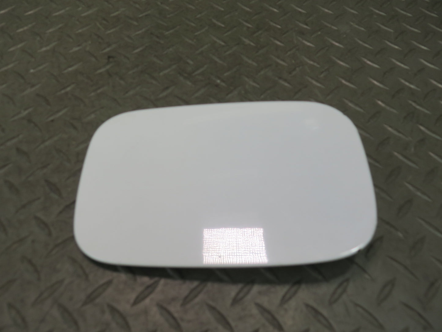 01-06 BMW E46 330ci Convertible Fuel Tank Filler Door Lid Cover White OEM