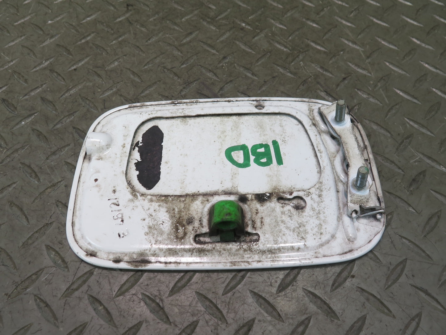 01-06 BMW E46 330ci Convertible Fuel Tank Filler Door Lid Cover White OEM