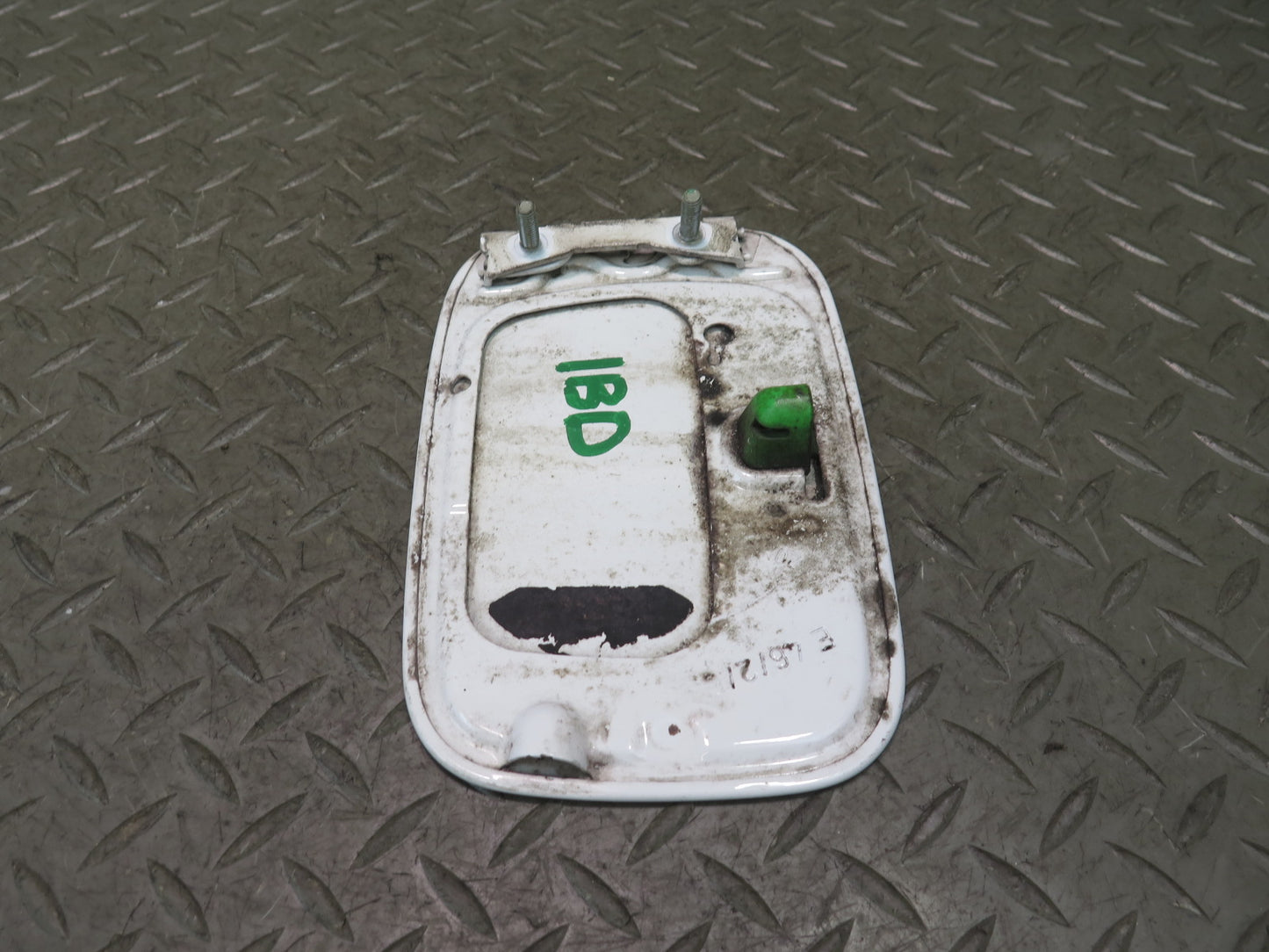 01-06 BMW E46 330ci Convertible Fuel Tank Filler Door Lid Cover White OEM