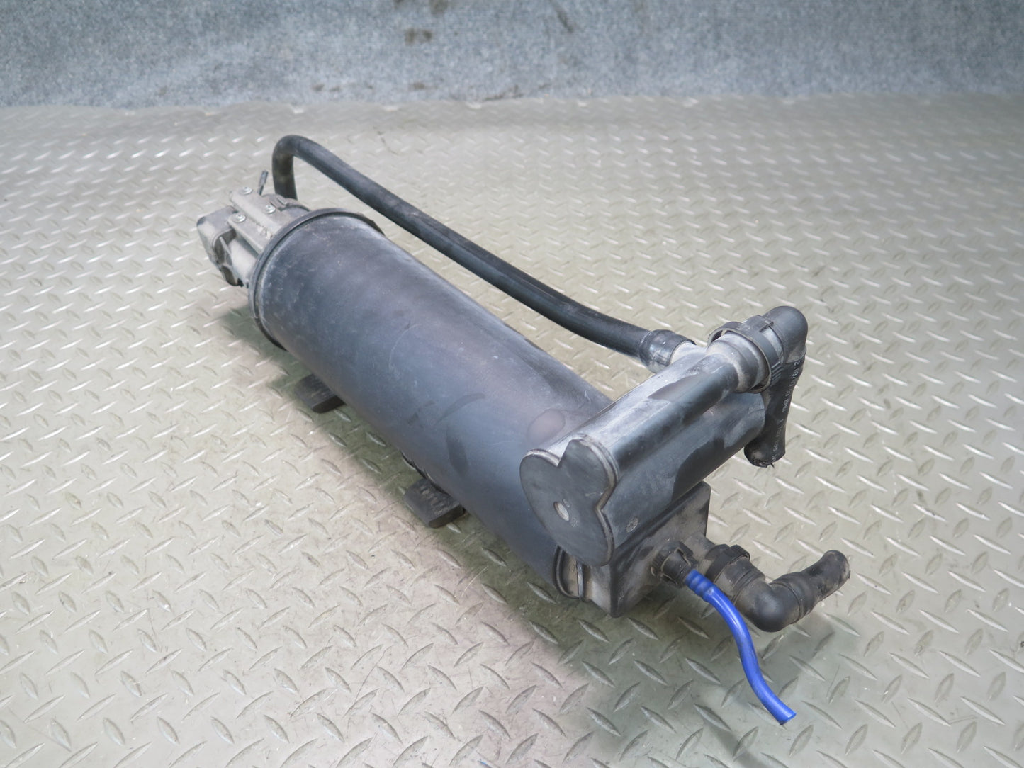 01-06 BMW E46 330ci M54 Fuel Evap Vapor Charcoal Canister w Leak Pump OEM