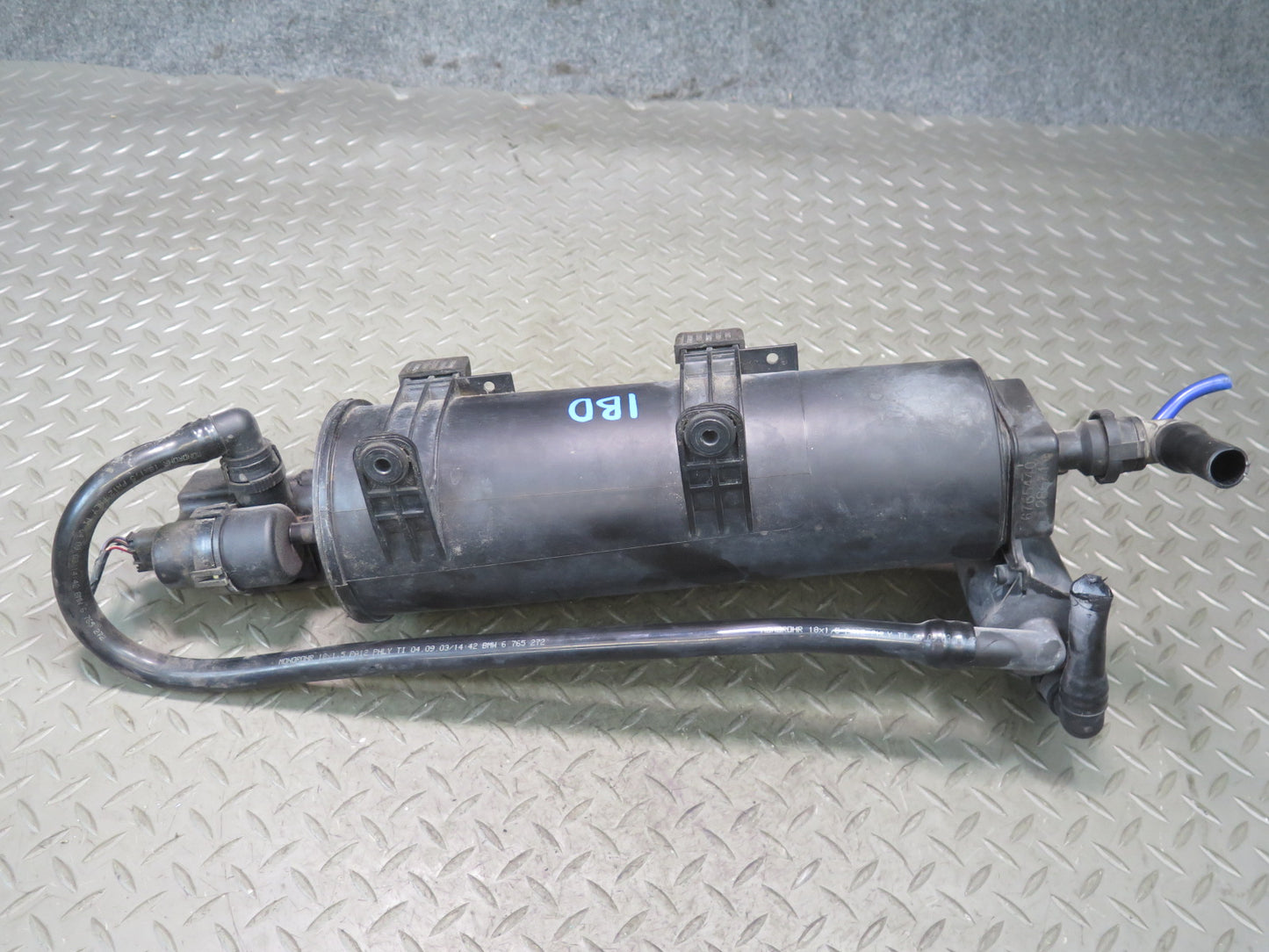 01-06 BMW E46 330ci M54 Fuel Evap Vapor Charcoal Canister w Leak Pump OEM