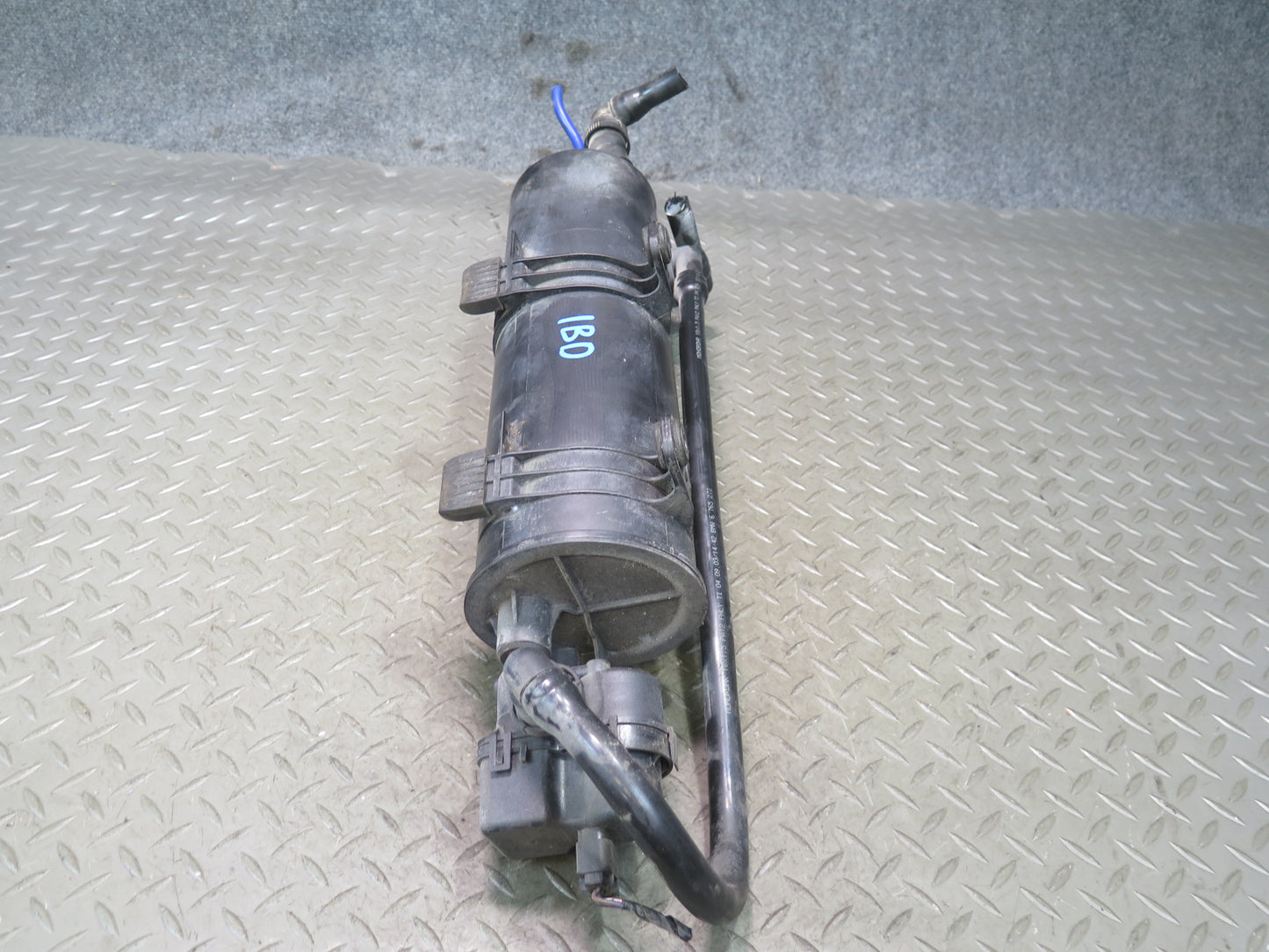01-06 BMW E46 330ci M54 Fuel Evap Vapor Charcoal Canister w Leak Pump OEM