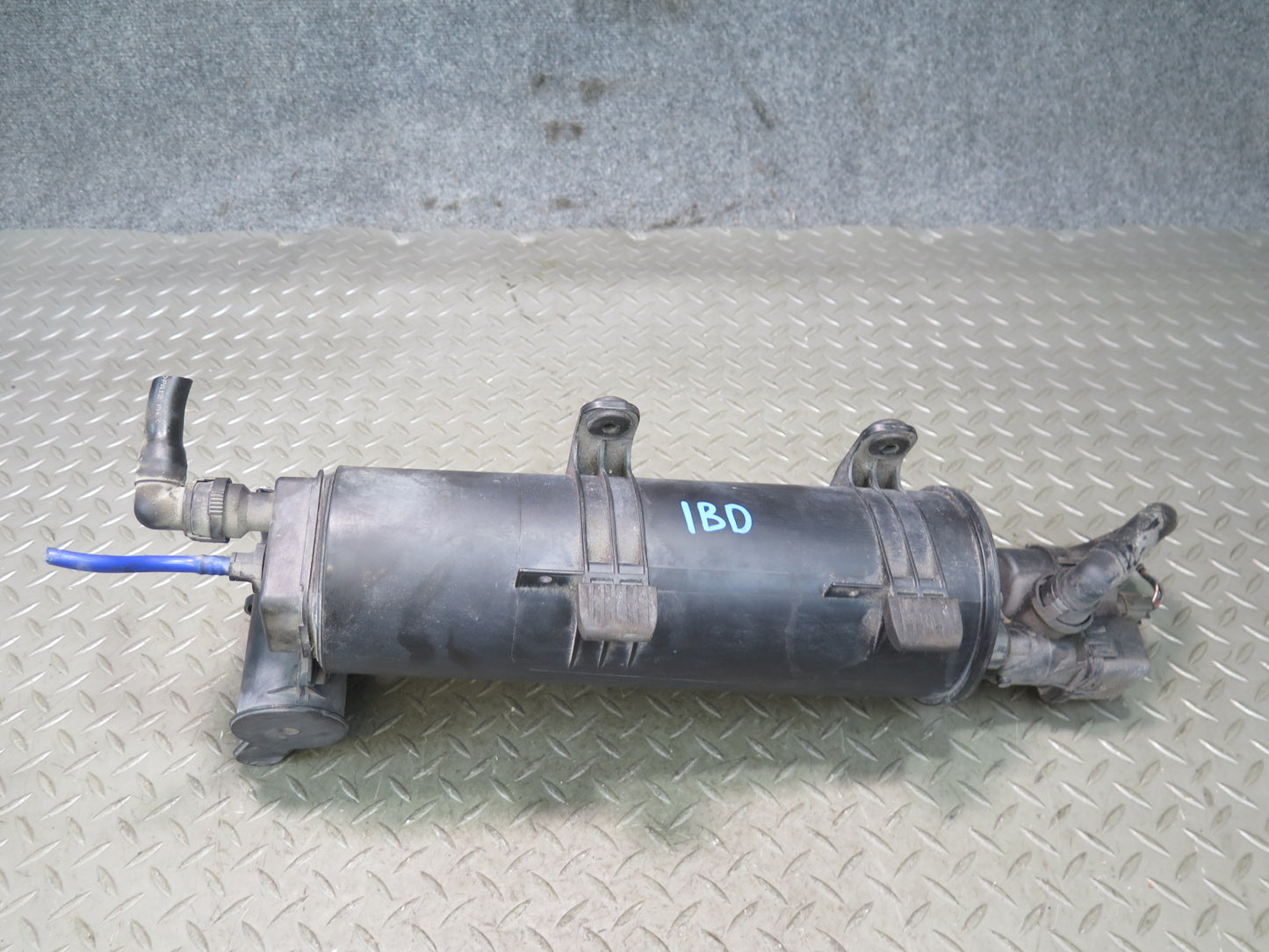 01-06 BMW E46 330ci M54 Fuel Evap Vapor Charcoal Canister w Leak Pump OEM