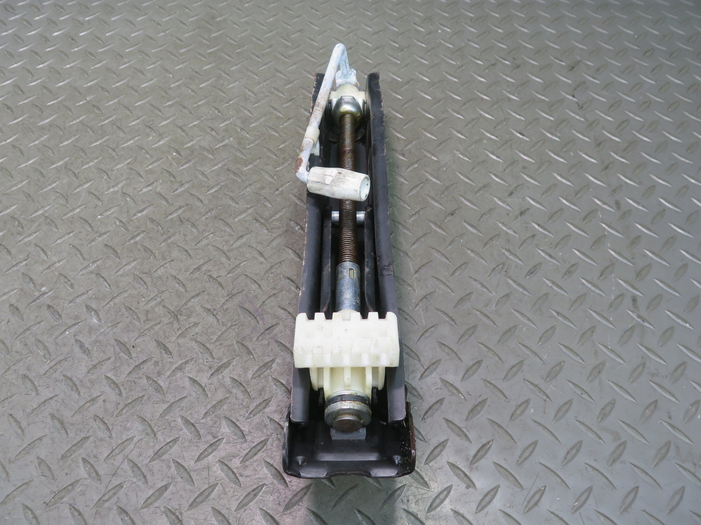 01-06 BMW E46 330ci Emergency Spare Tire Lift Jack Tool 1096202 OEM