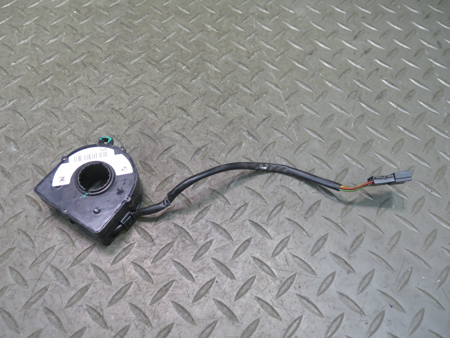 01-06 BMW E46 325Ci 330Ci STEERING COLUMN ANGLE SENSOR 6760232 OEM