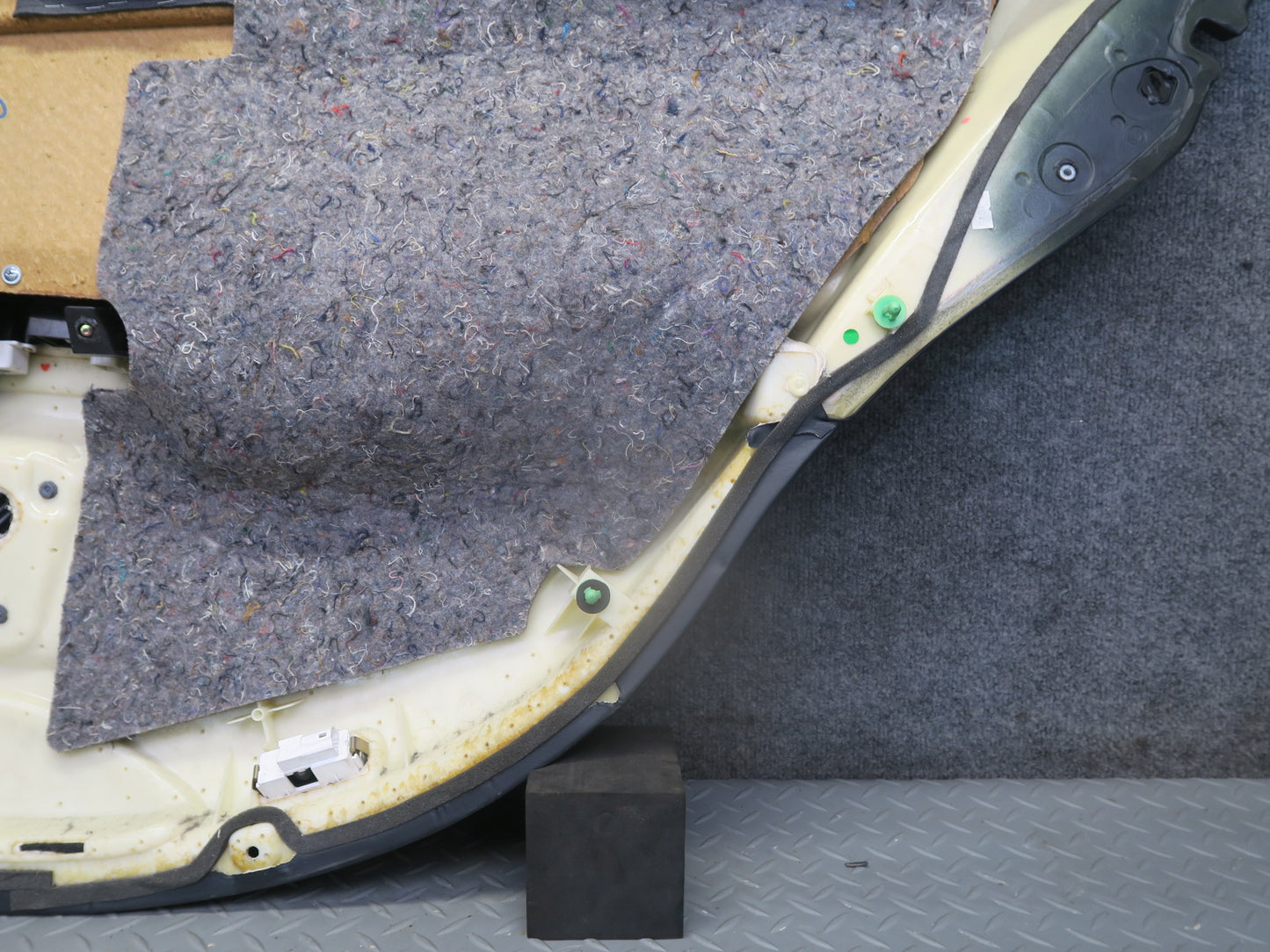 01-05 Lexus UZS160 GS430 GS300 Rear Left Side Interior Door Trim Panel OEM