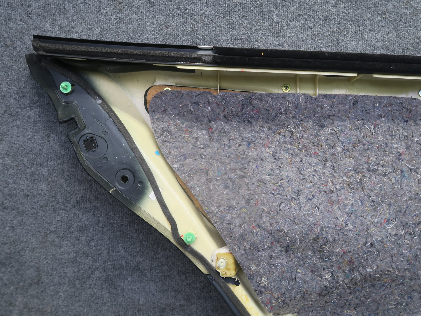 01-05 Lexus UZS160 GS300 GS430 Rear Right Side Interior Door Trim Panel OEM