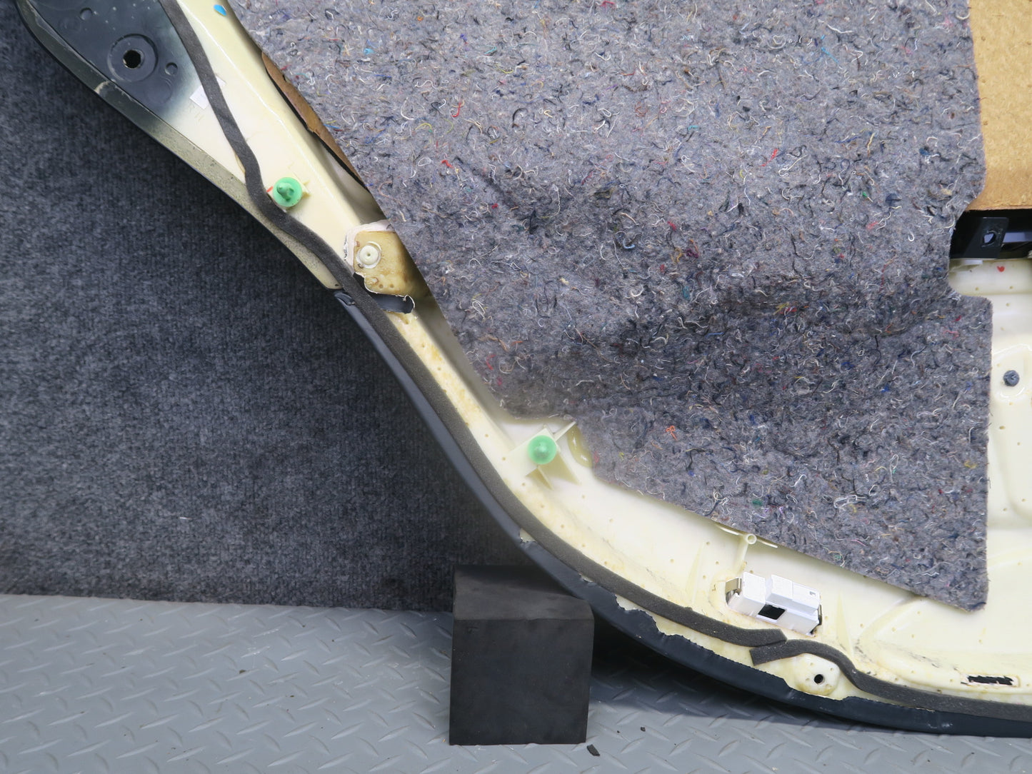 01-05 Lexus UZS160 GS300 GS430 Rear Right Side Interior Door Trim Panel OEM