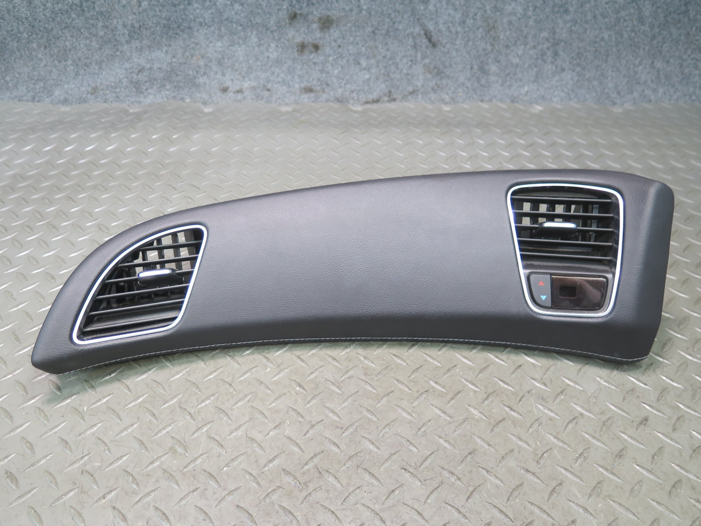 14-19 Chevrolet Corvette C7 Front Right Dash Trim Bezel Panel w Air Vent OEM